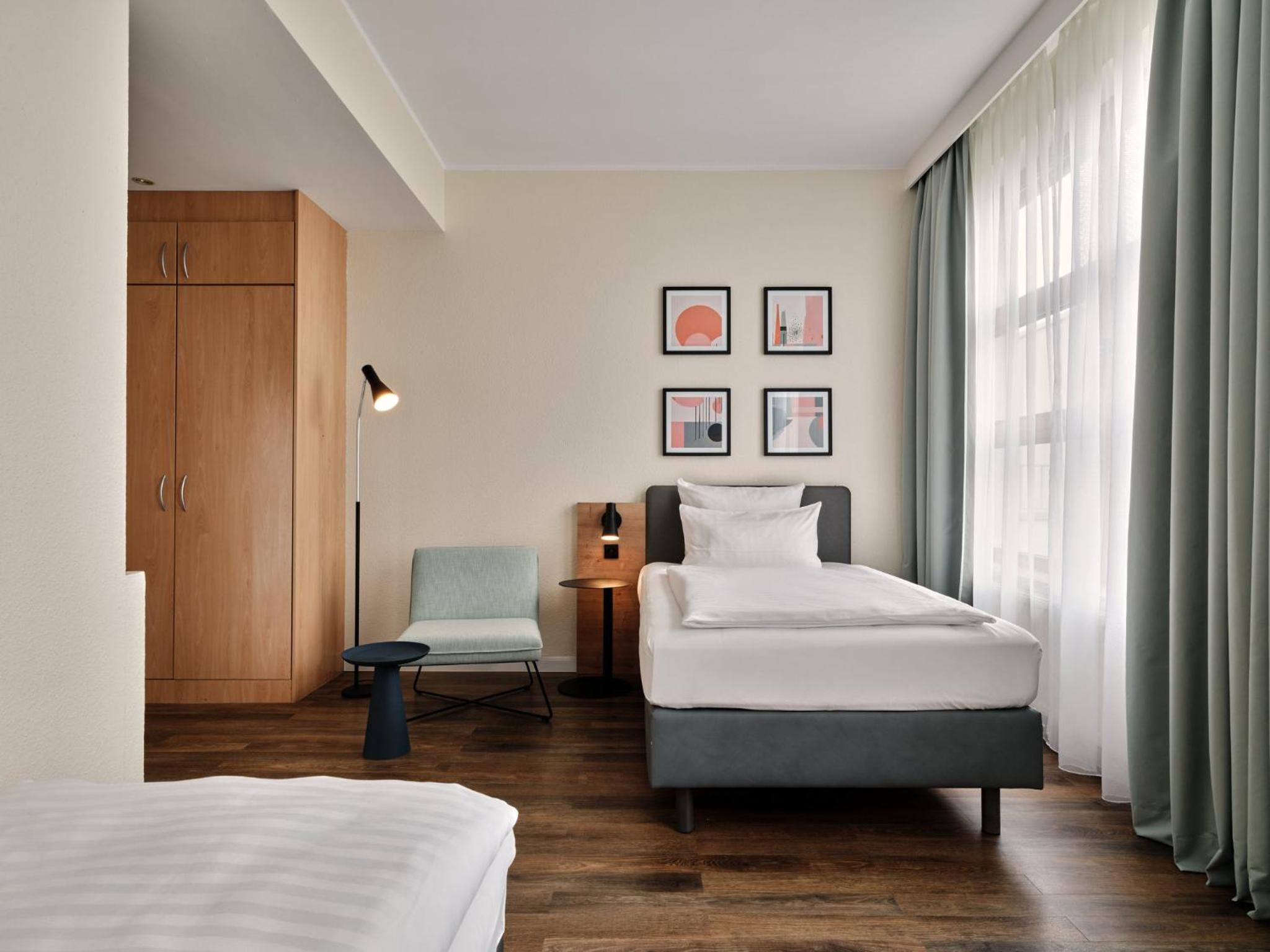 Standard Room with Two Single Beds