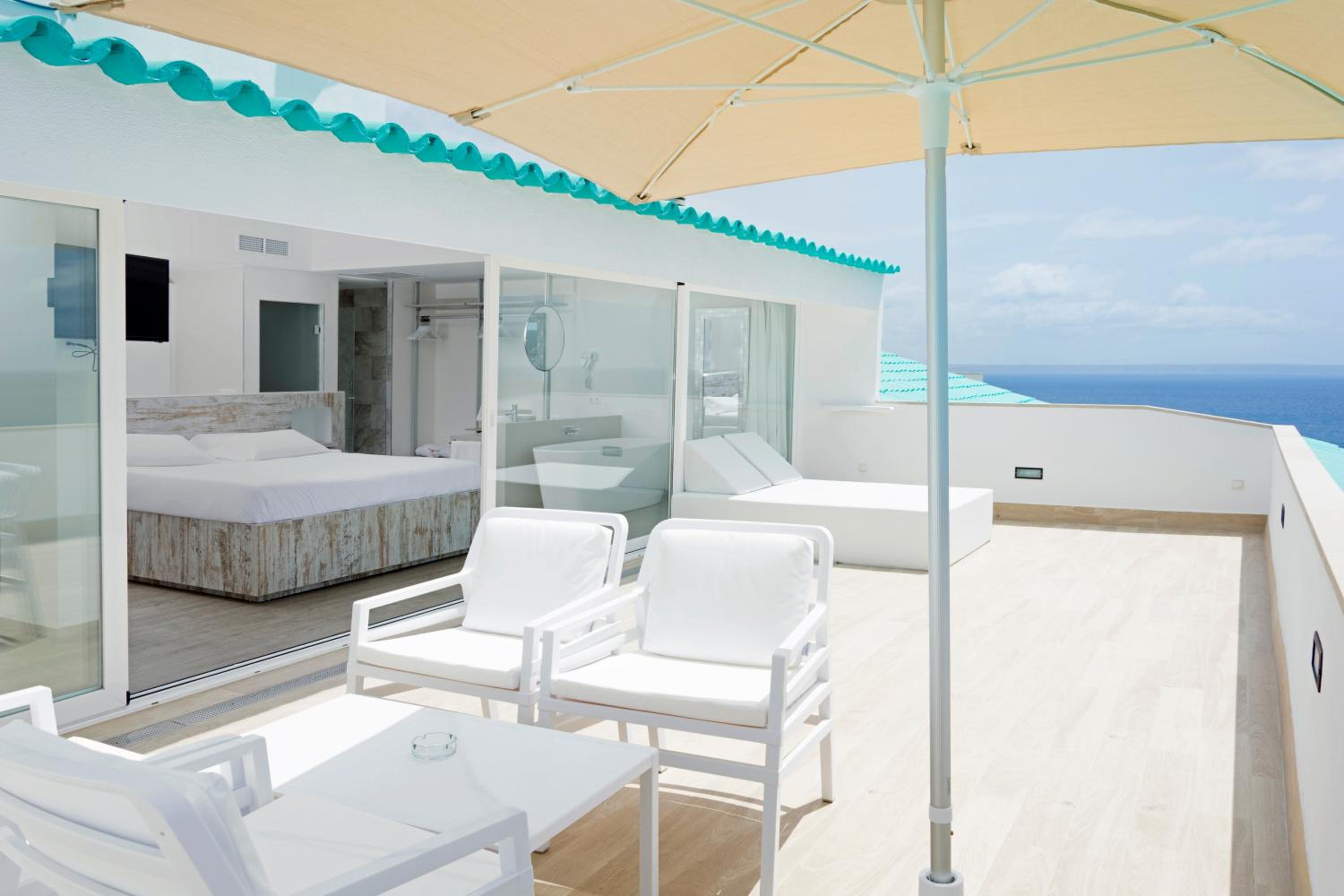 Superior Junior Suite photo 3