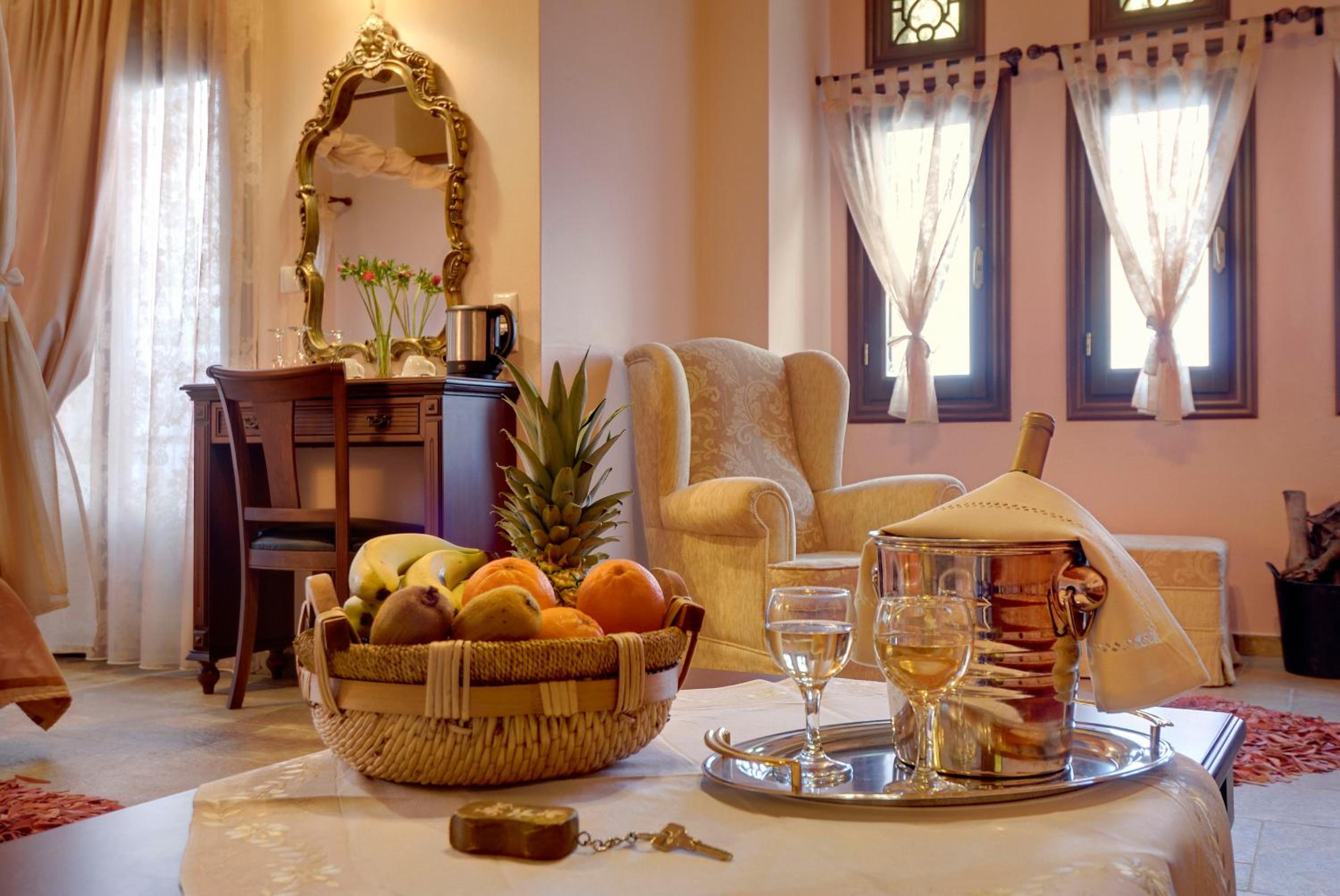Suite with Panoramic View - Photo 6