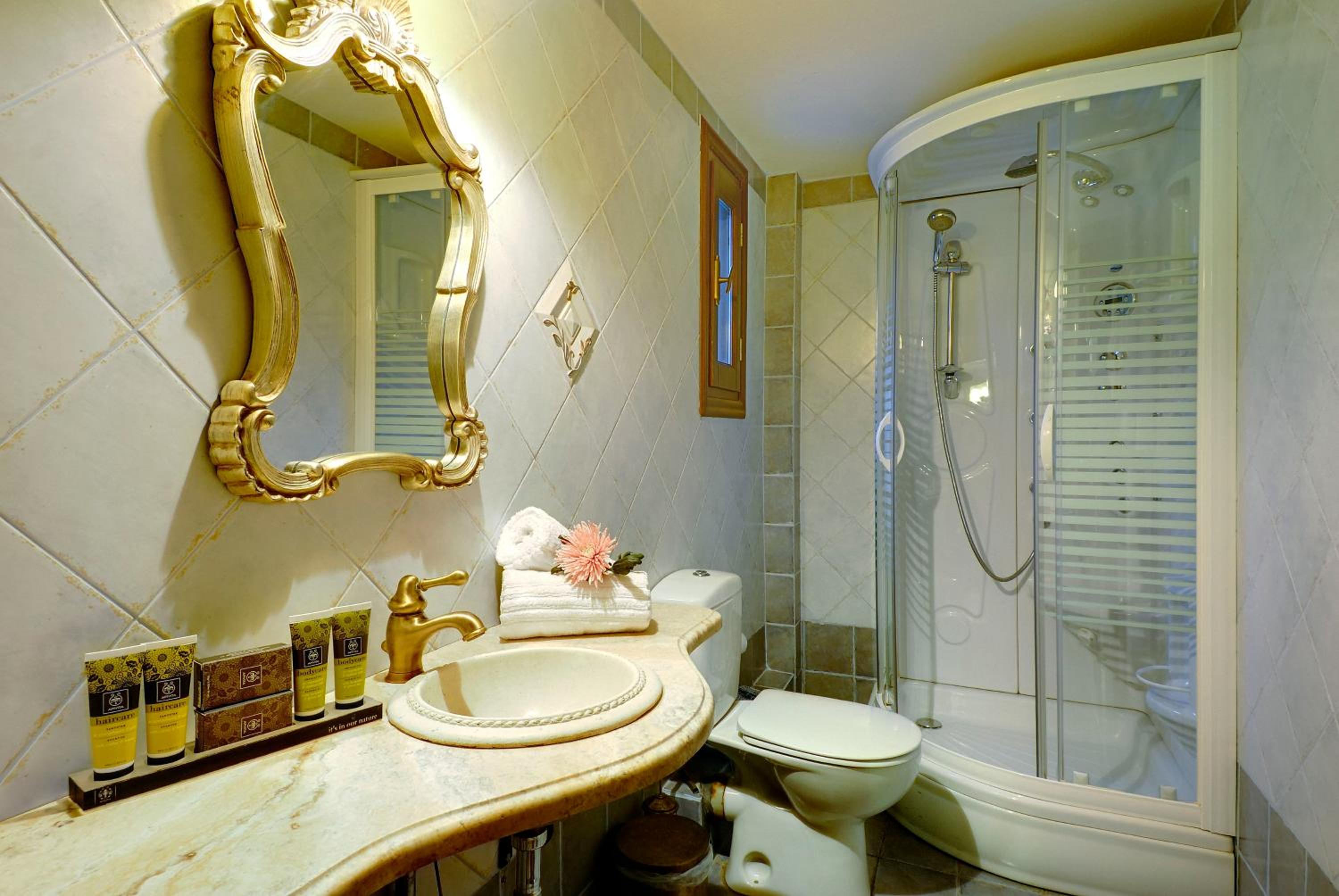 Suite with Panoramic View - Photo 5