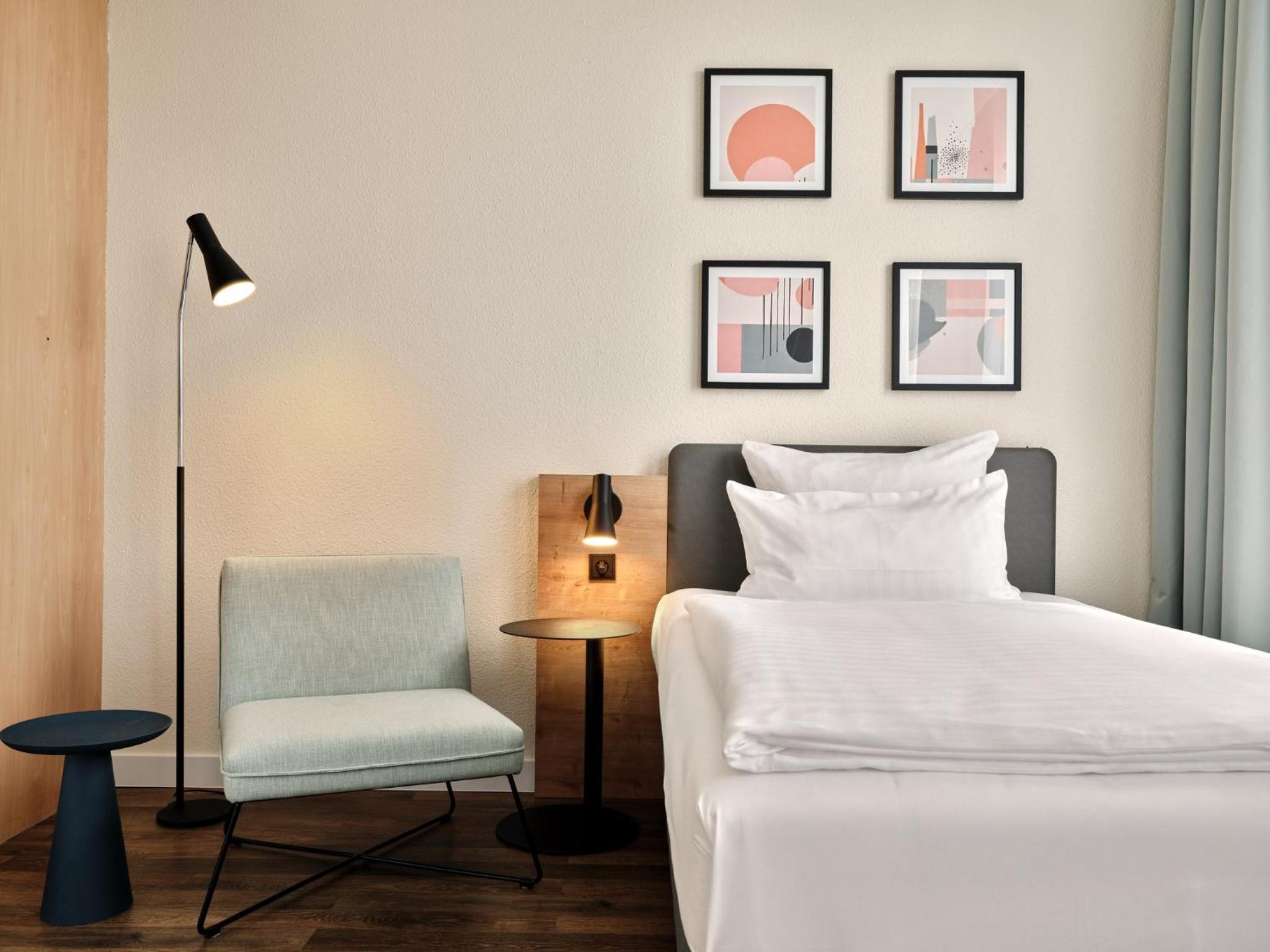 Standard Room with Two Single Beds