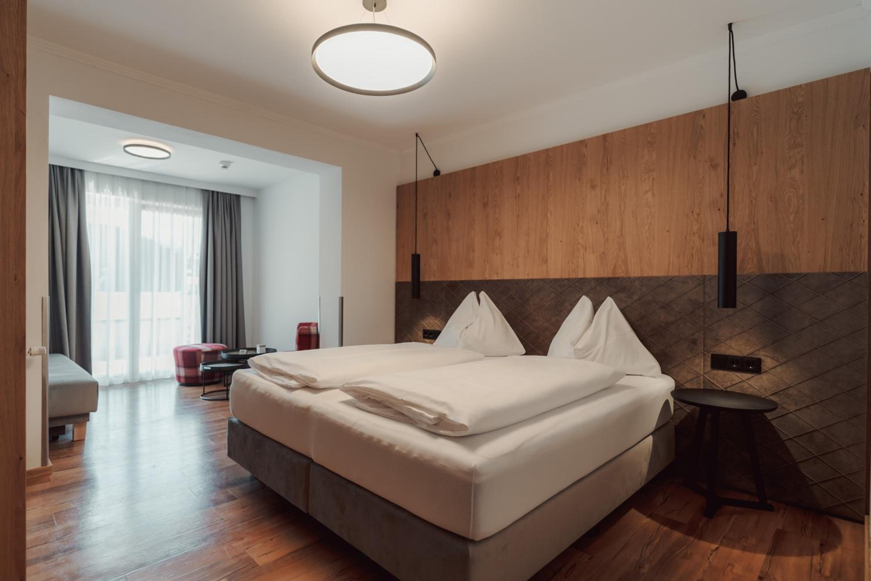Deluxe Double Room with Balcony photo 3