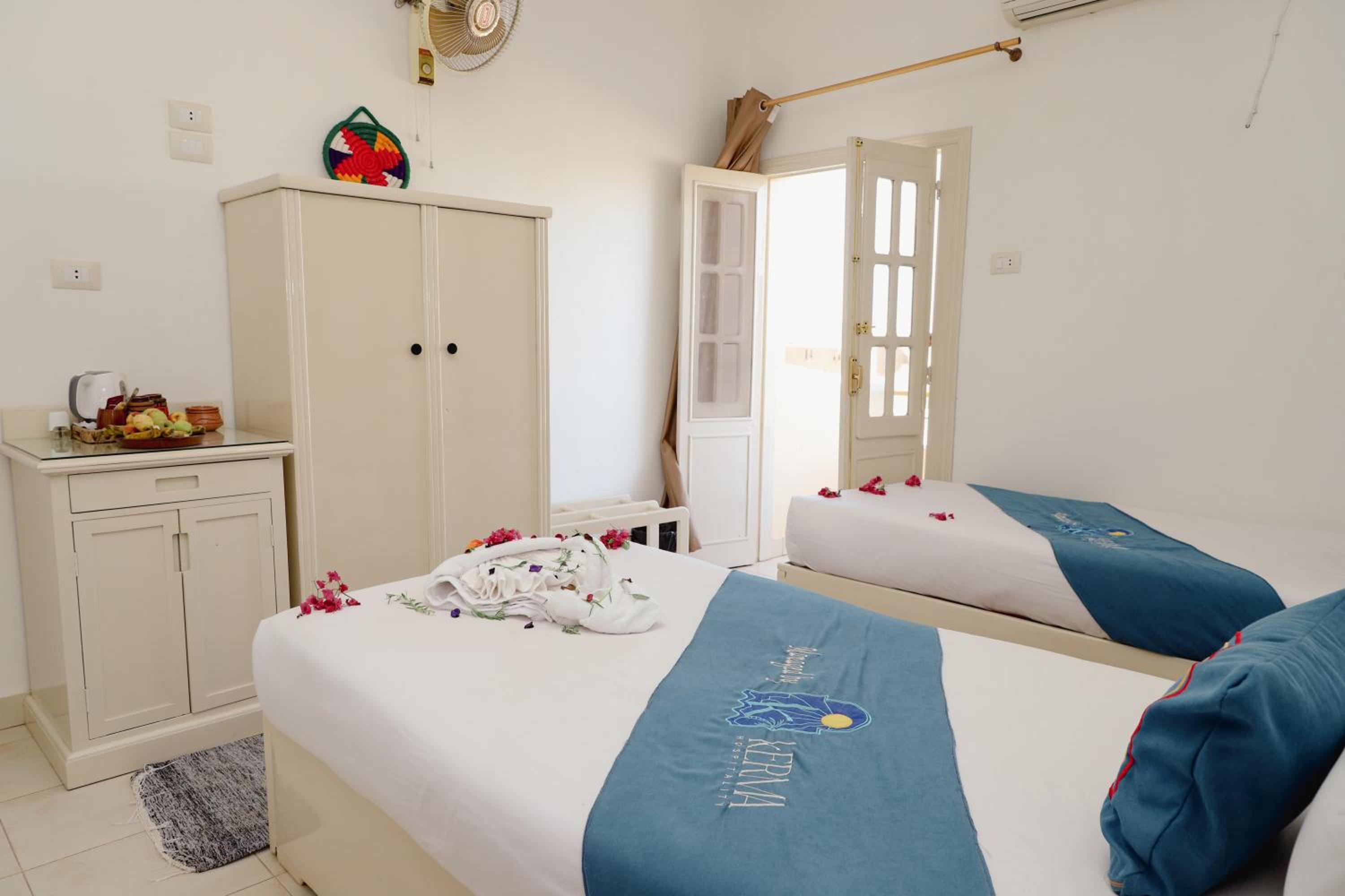 Twin Room with Balcony photo 3