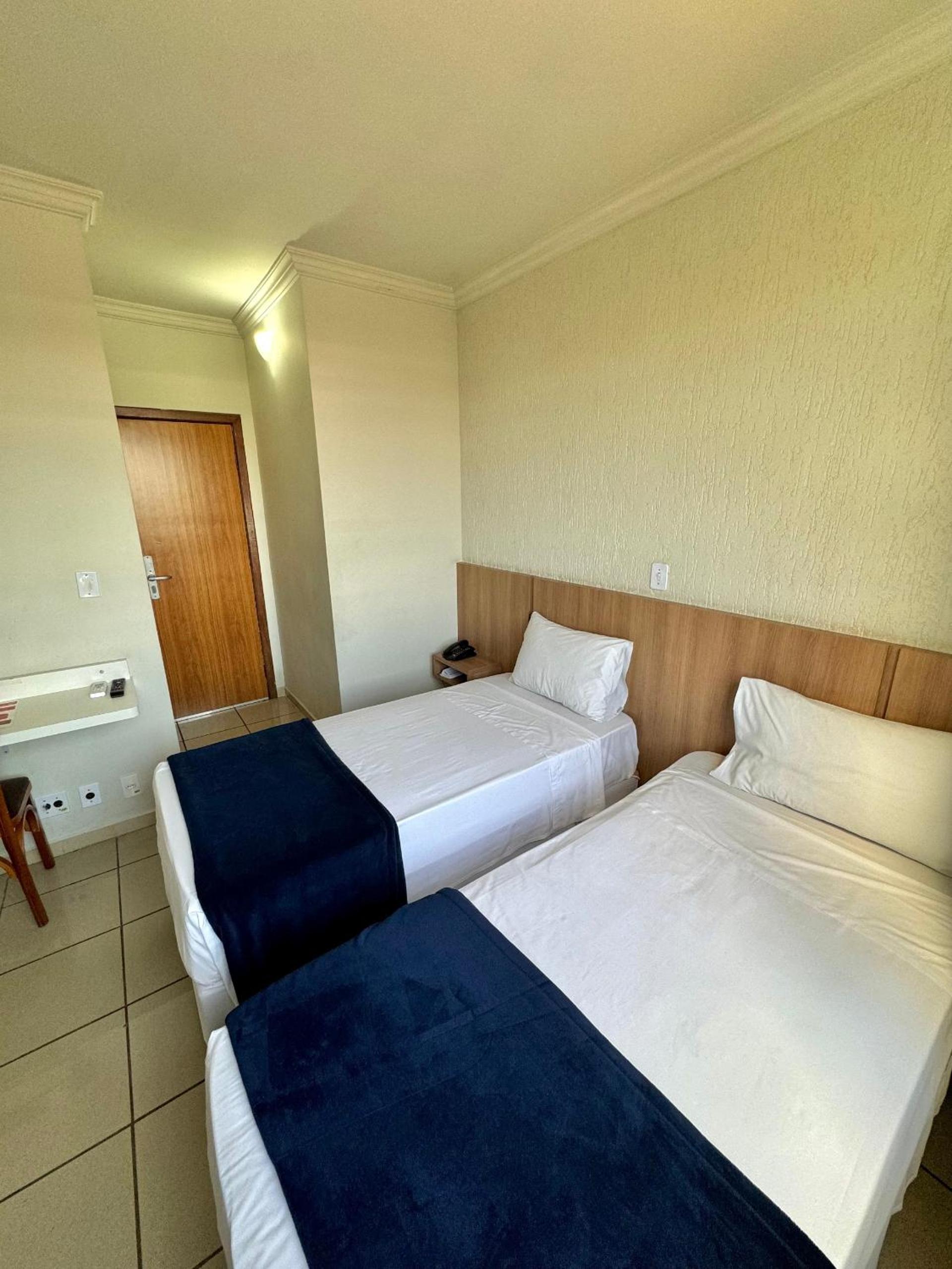 Twin Room with Balcony photo 3