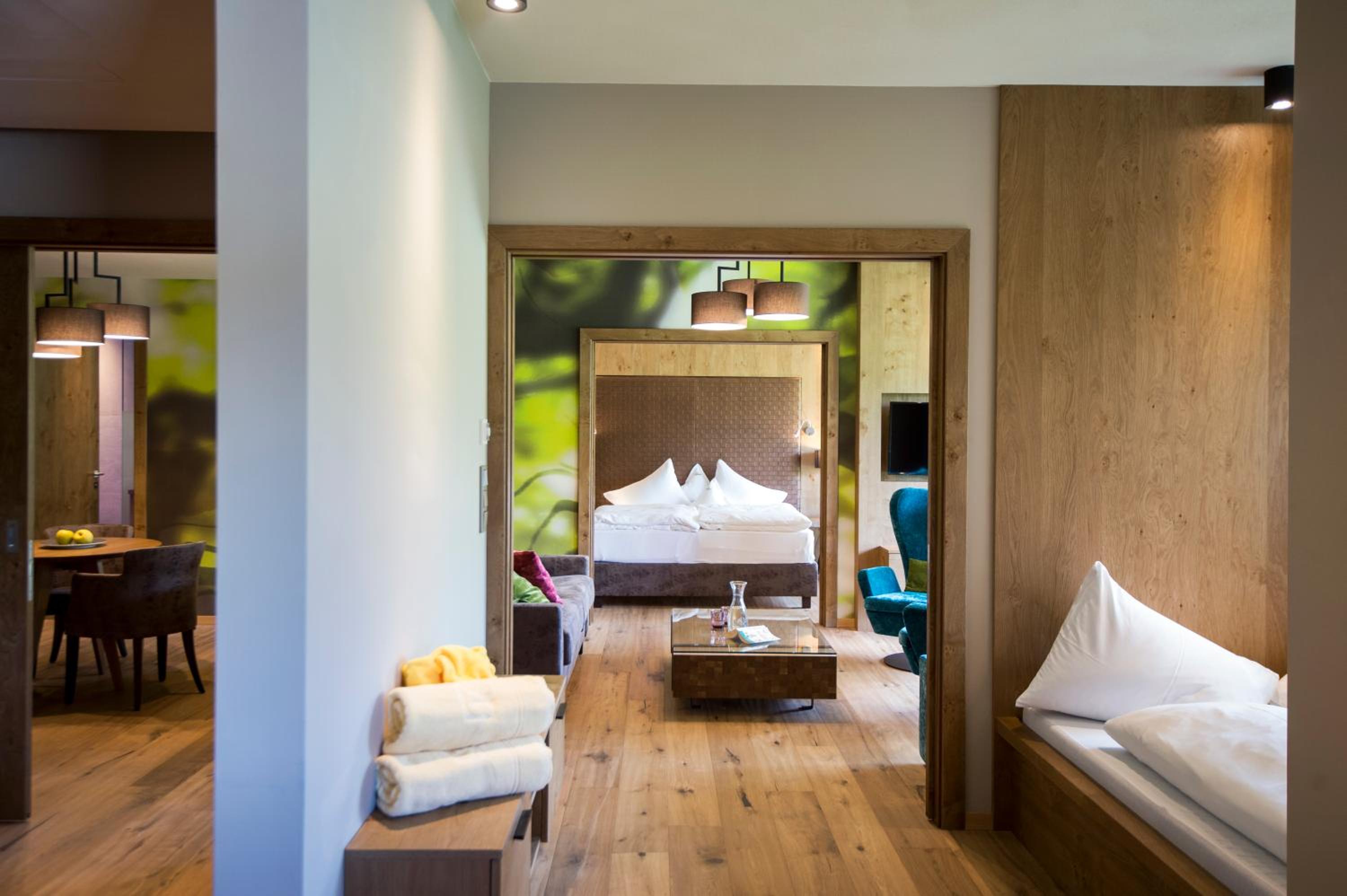 Superior King Suite