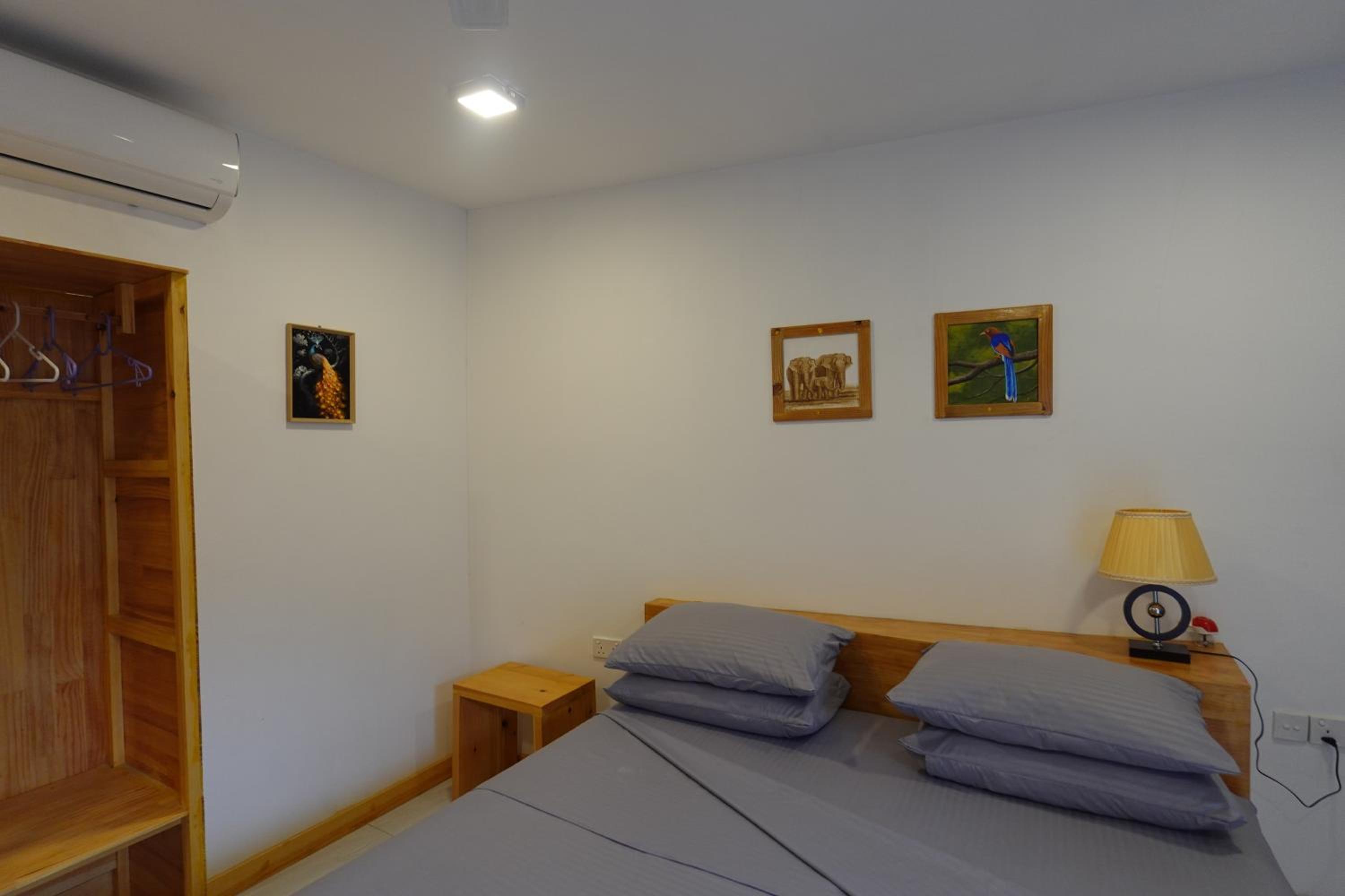 Deluxe Double Room (2 Adults + 1 Child) photo 3