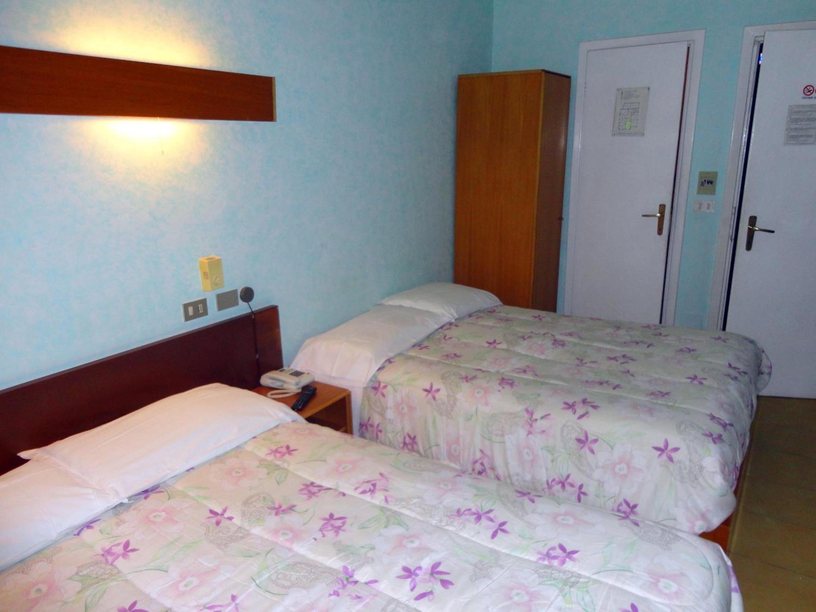 Triple Room - Photo 2