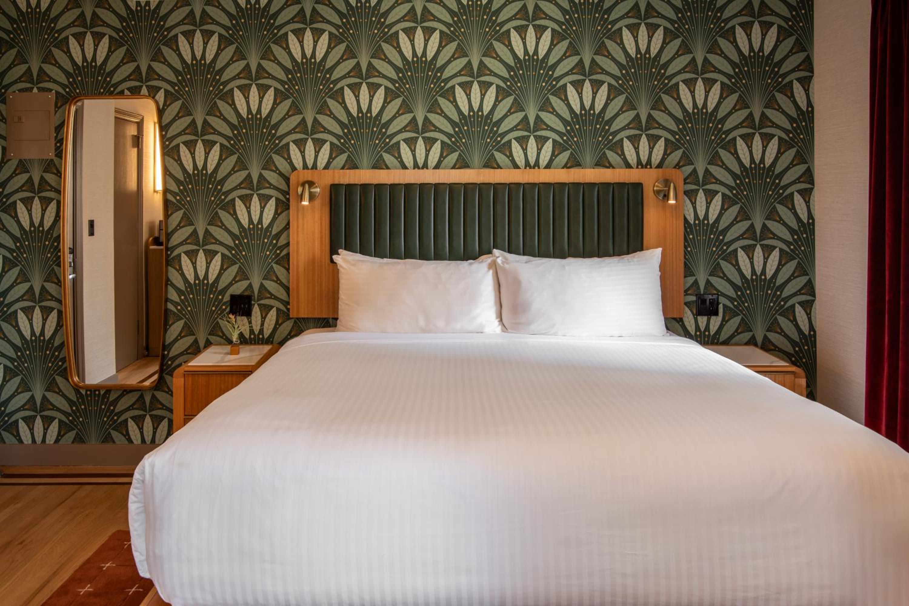 Marquee 1 King Bed