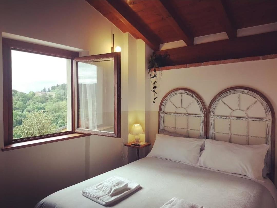 One-Bedroom Deluxe Apartment