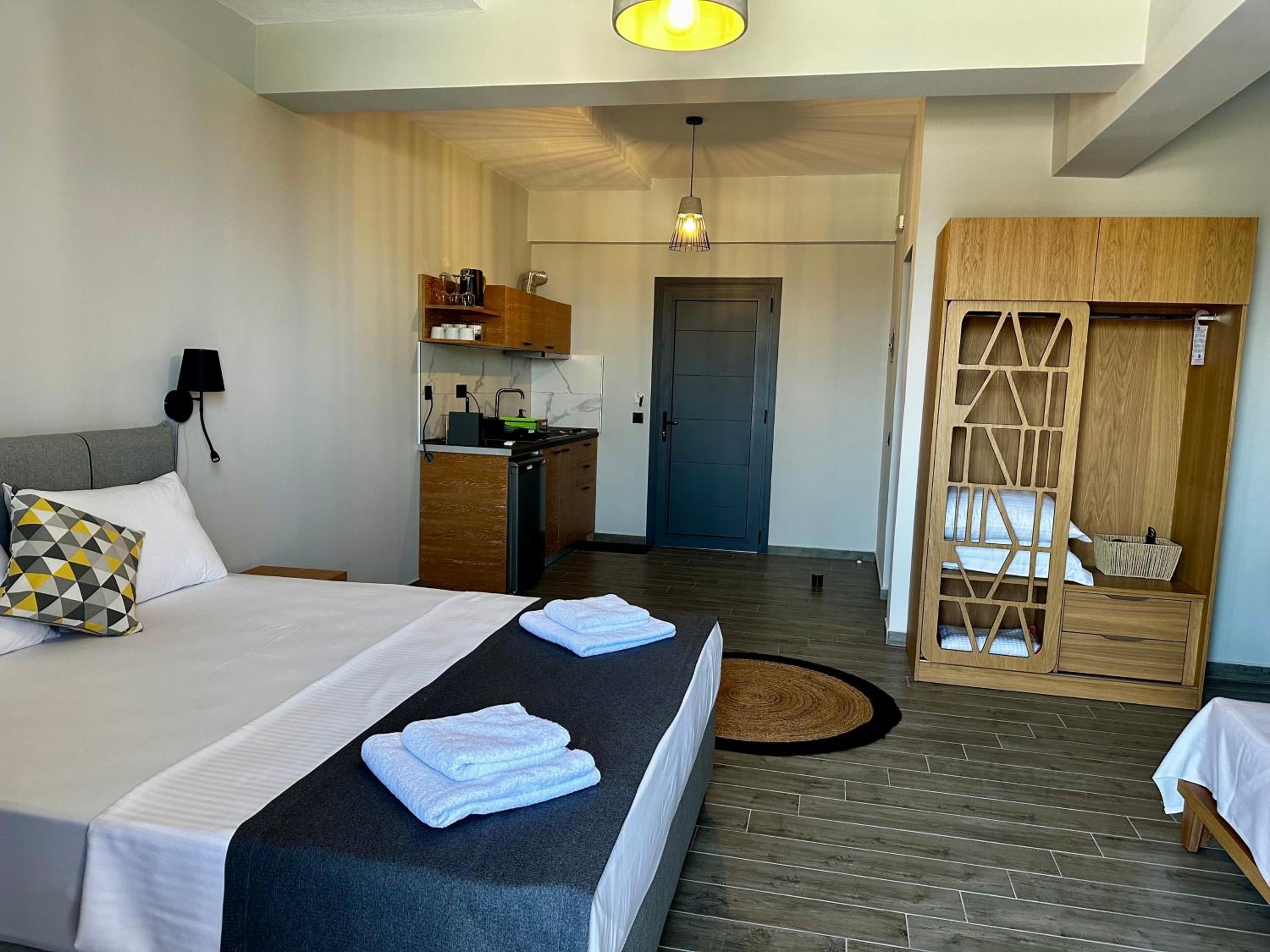 Deluxe Triple Room photo 1