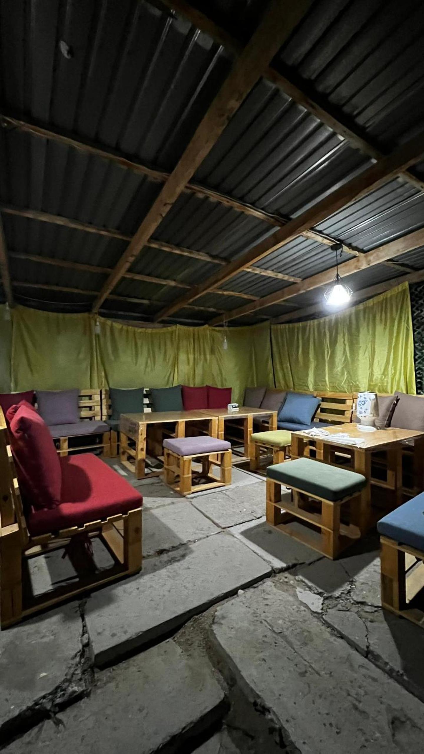 Mobile Home photo 2