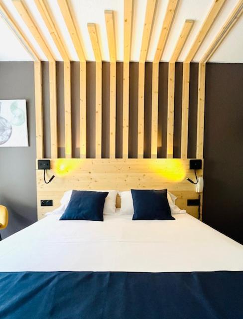 Superior Double or Twin Room with Balcony