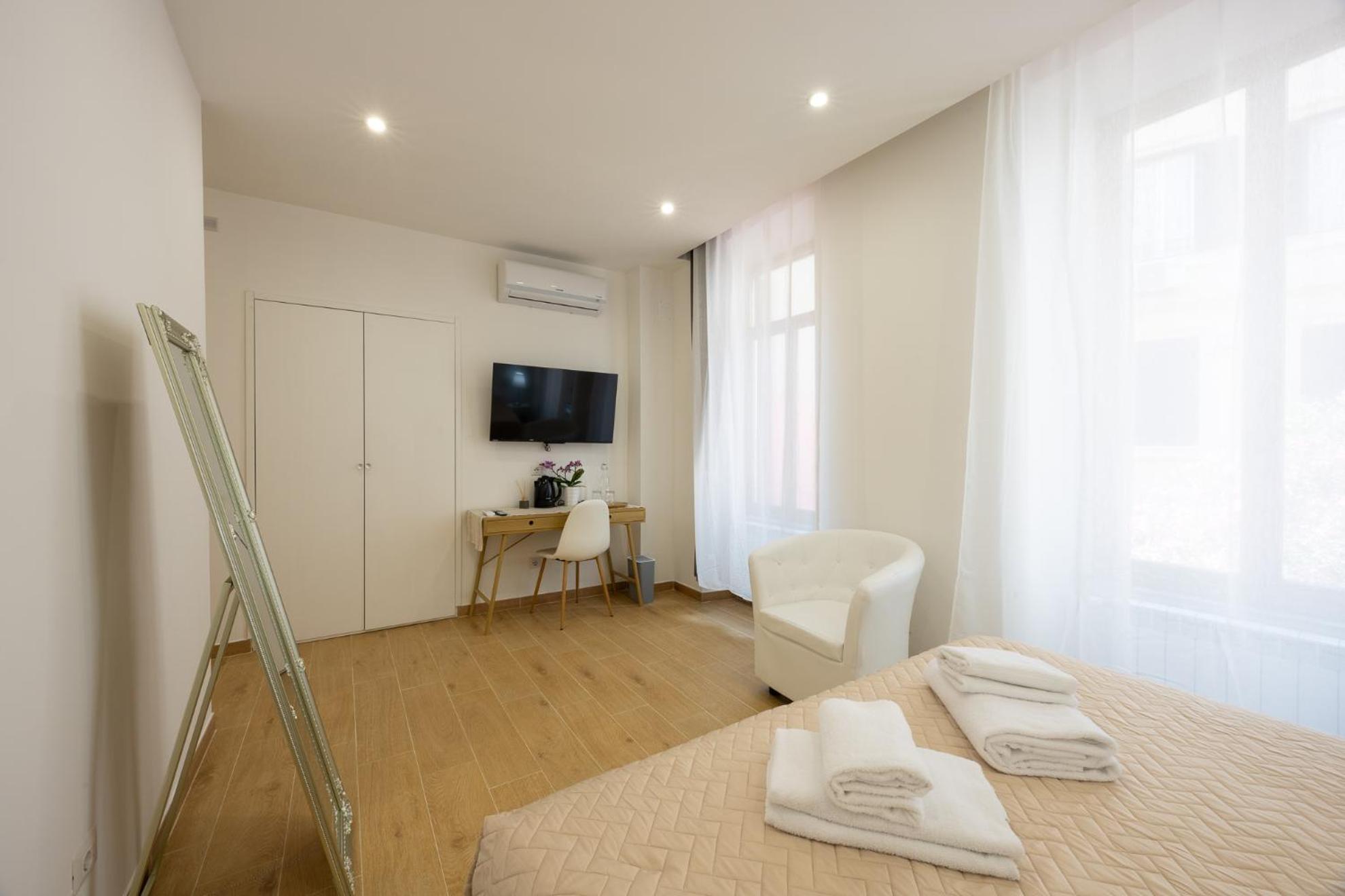 Deluxe Double Room photo 1