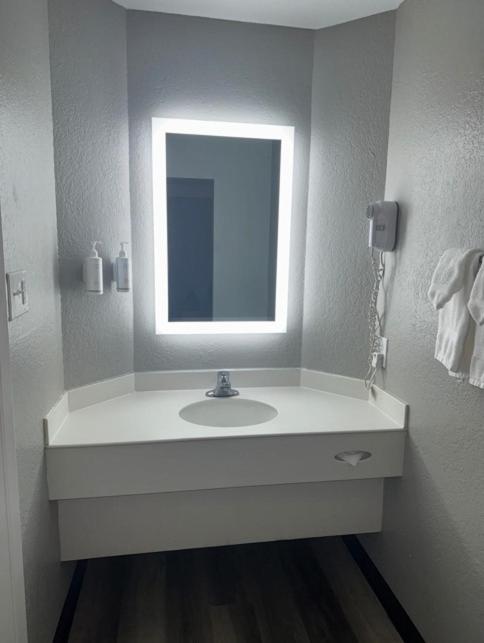 Superior Double Room with Two Double Beds - Non-Smoking photo 3