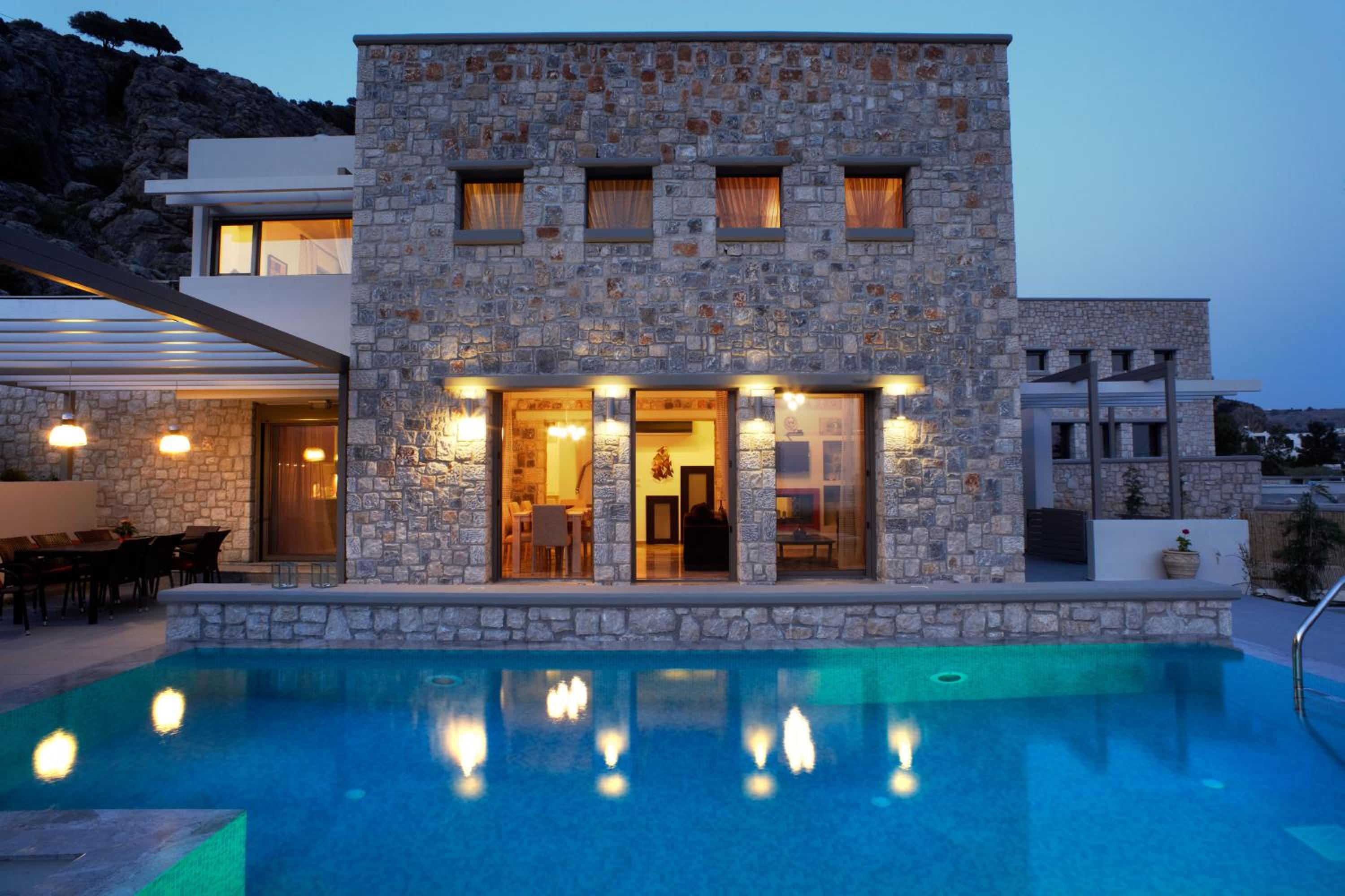 Three-Bedroom Villa photo 3
