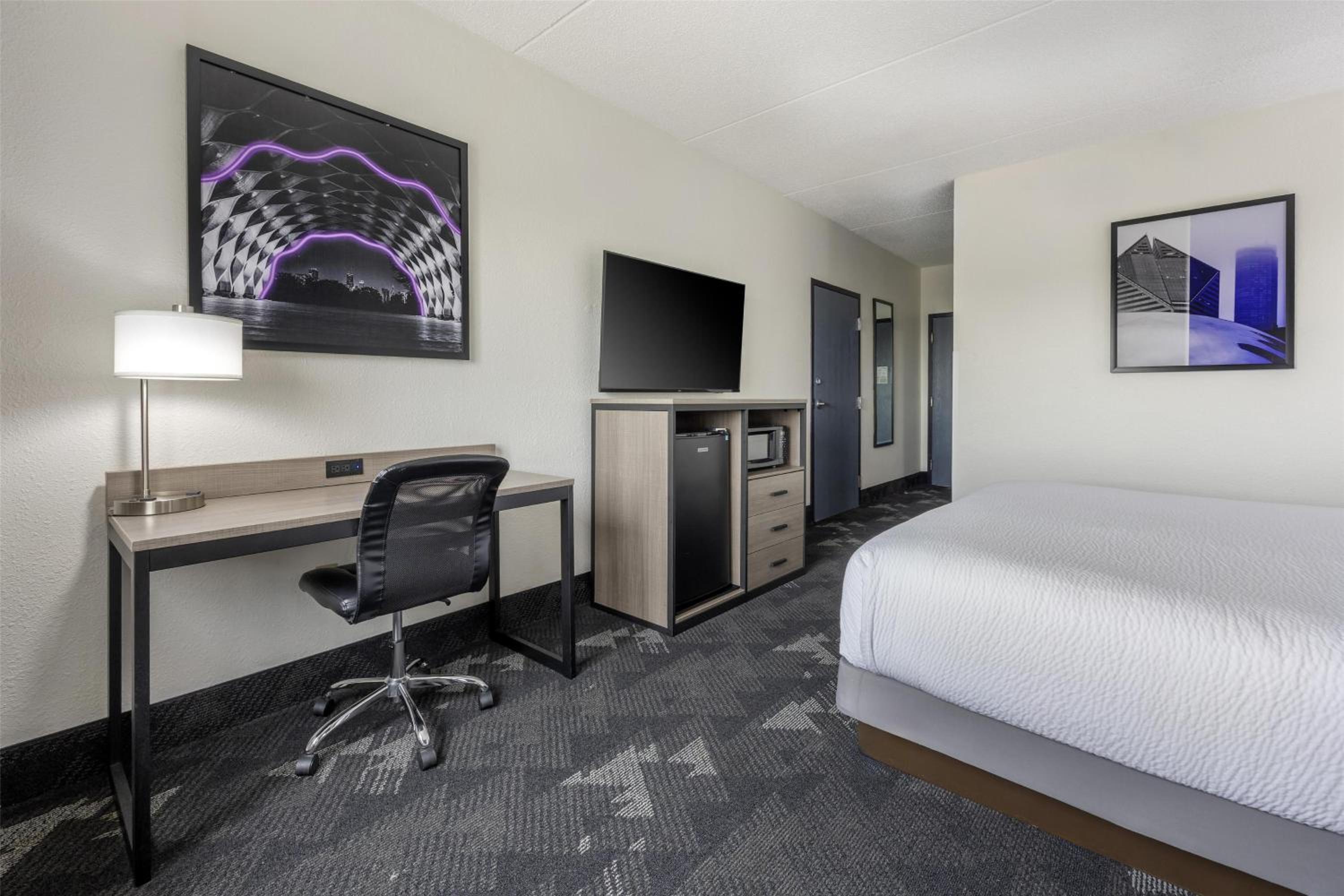 King Room - Disability Access - Photo 3