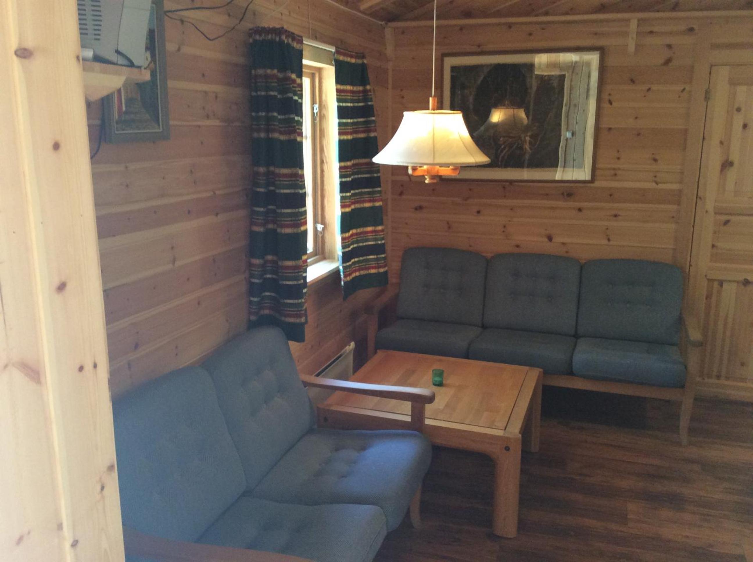 Two Bedroom Cottage with Shower photo 3