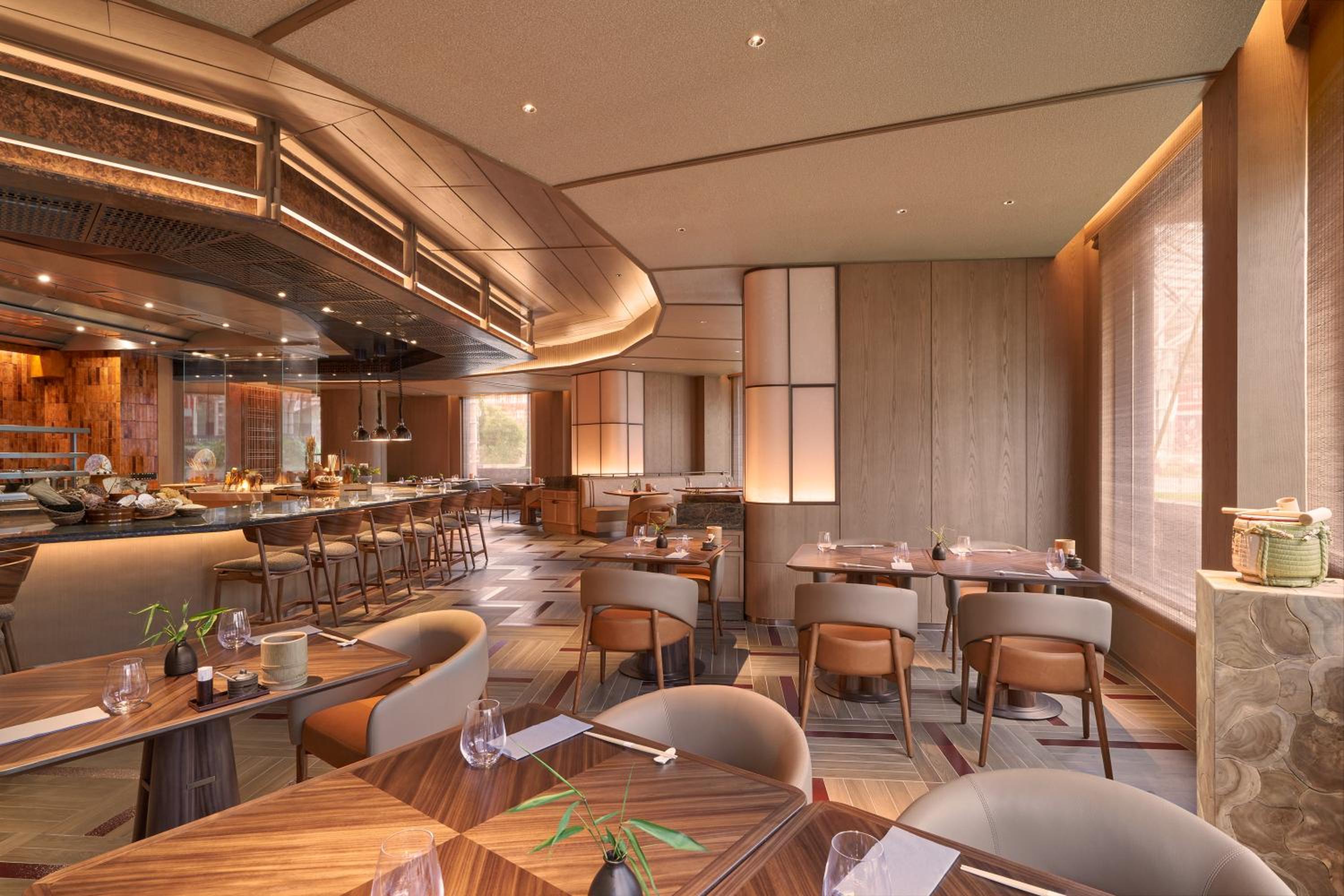 3D2N Unwind and Dine Package – Deluxe Room with complimentary $100 SGD F&B Credits 3D2N Unwind and Dine Package – Deluxe Room with complimentary $100 SGD F&B Credits