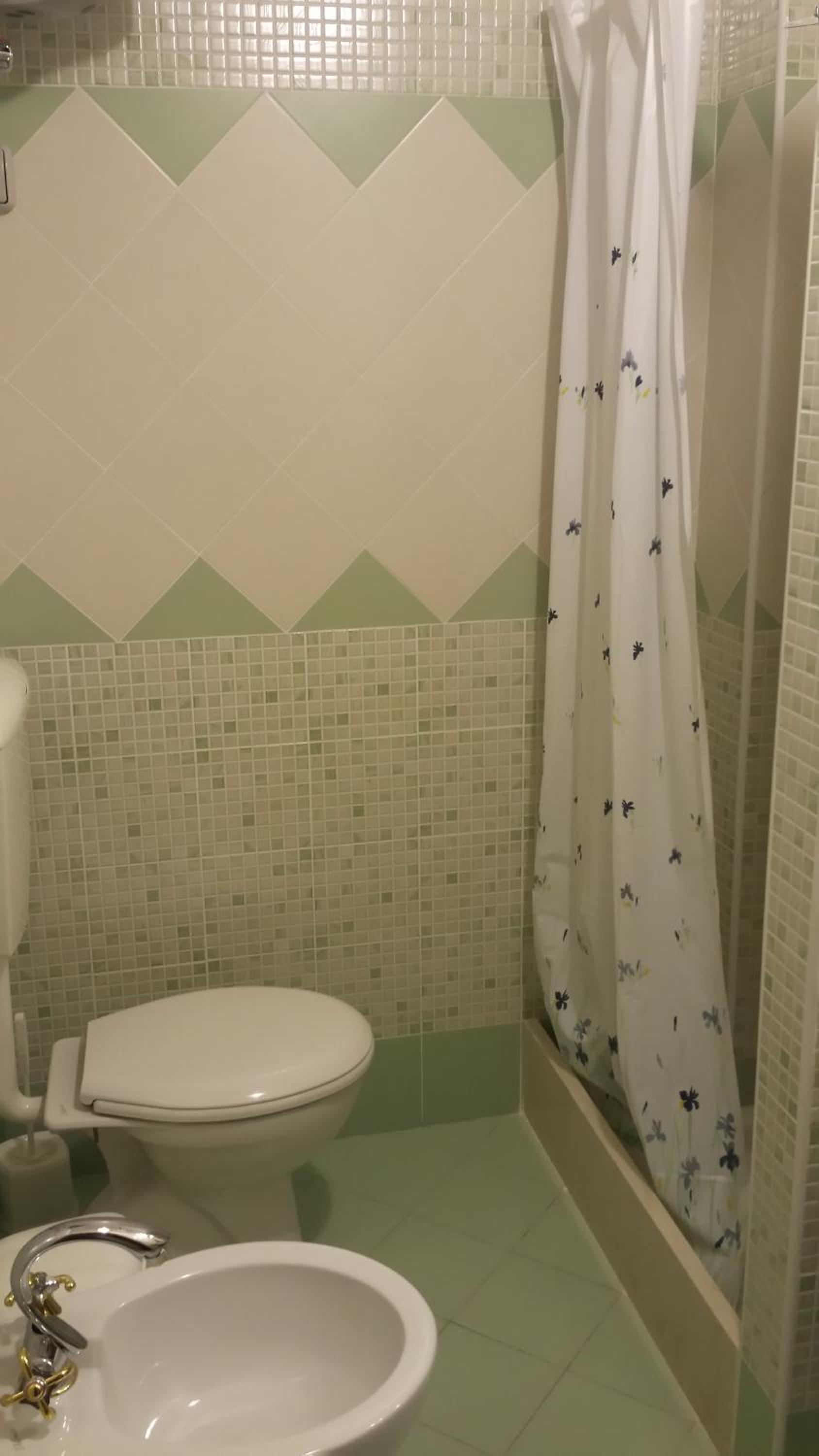 Queen Room with Sea View - Photo 2