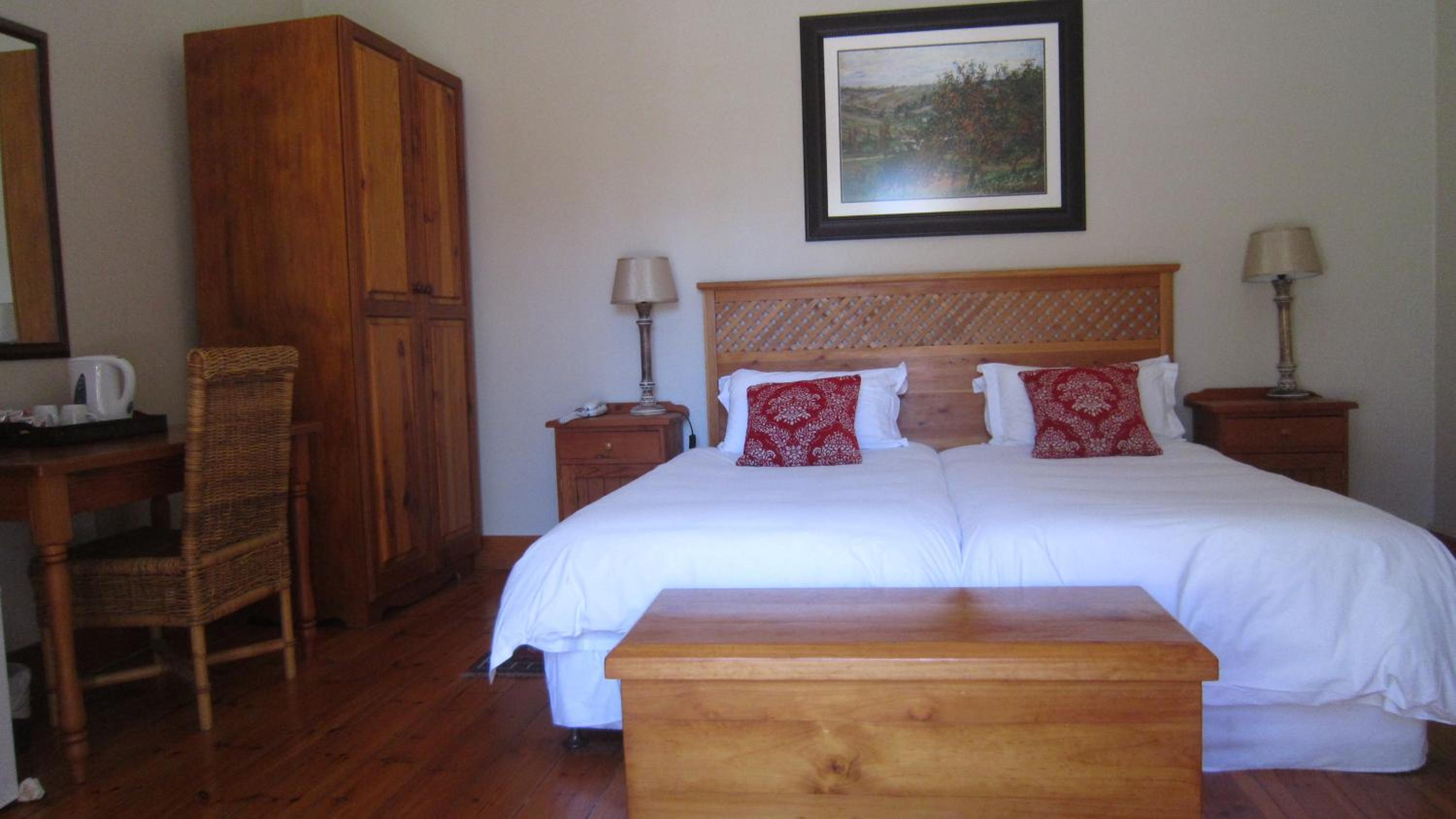 Standard Double or Twin Room - Photo 13
