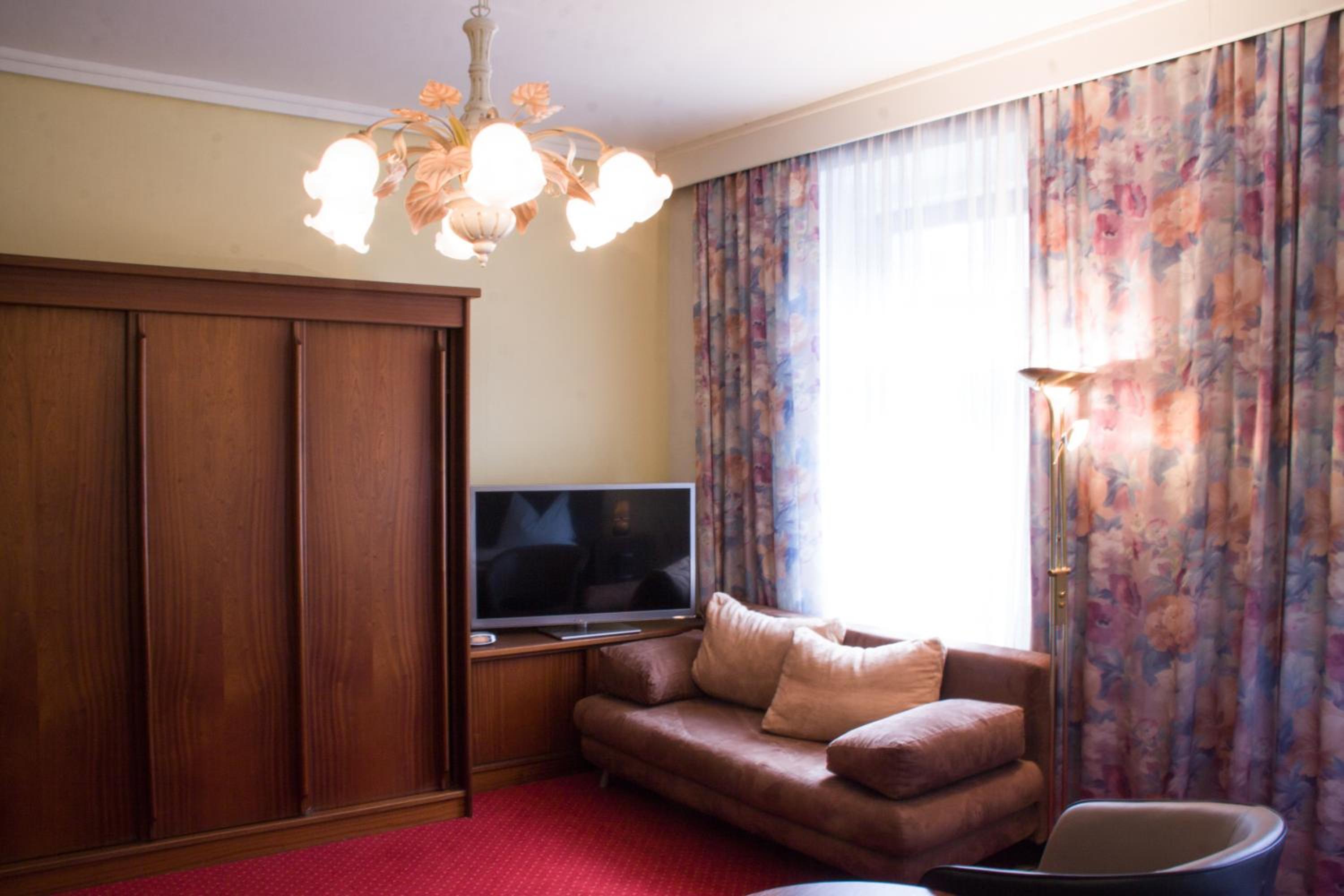 Double Room - Photo 10