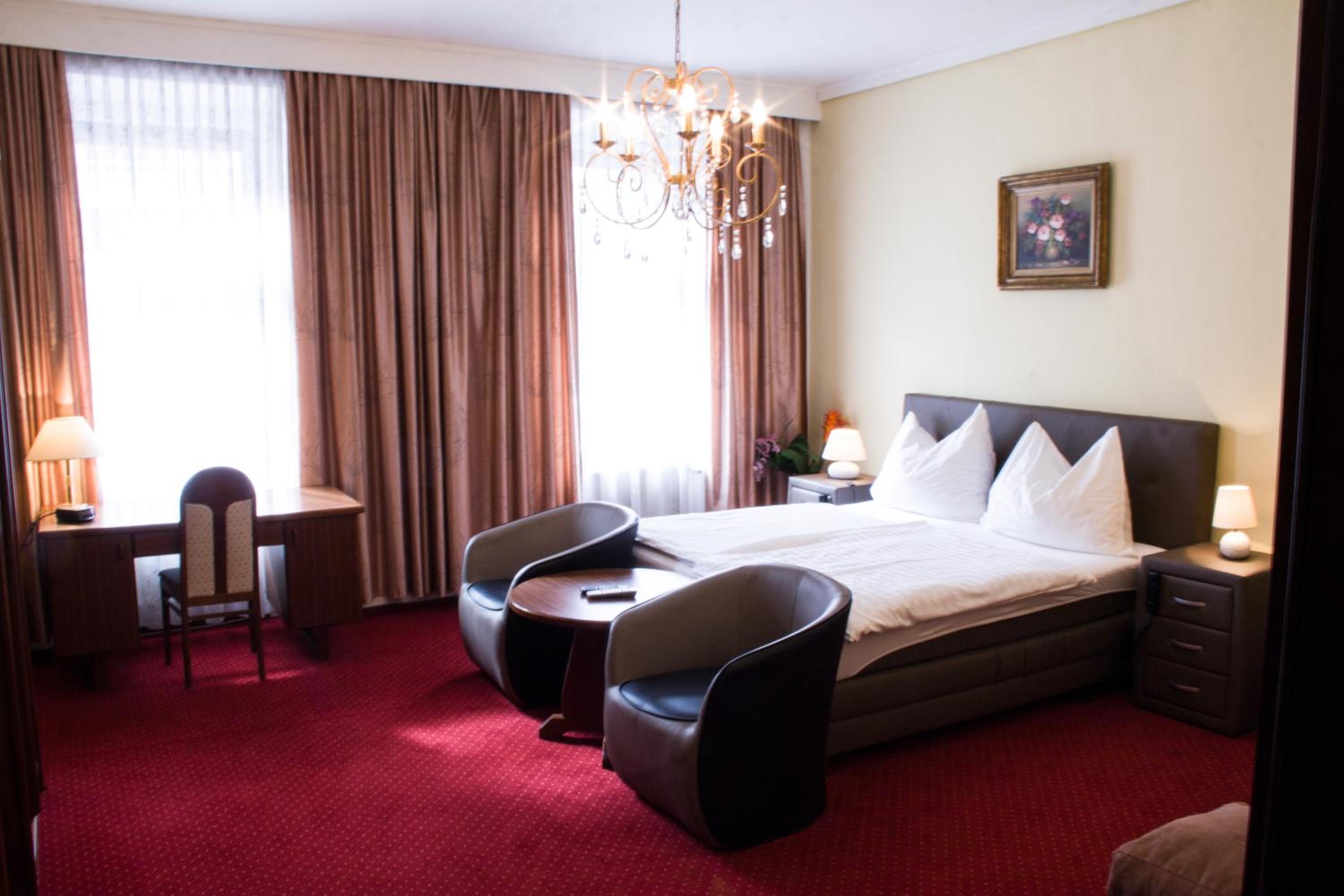 Double Room - Photo 5