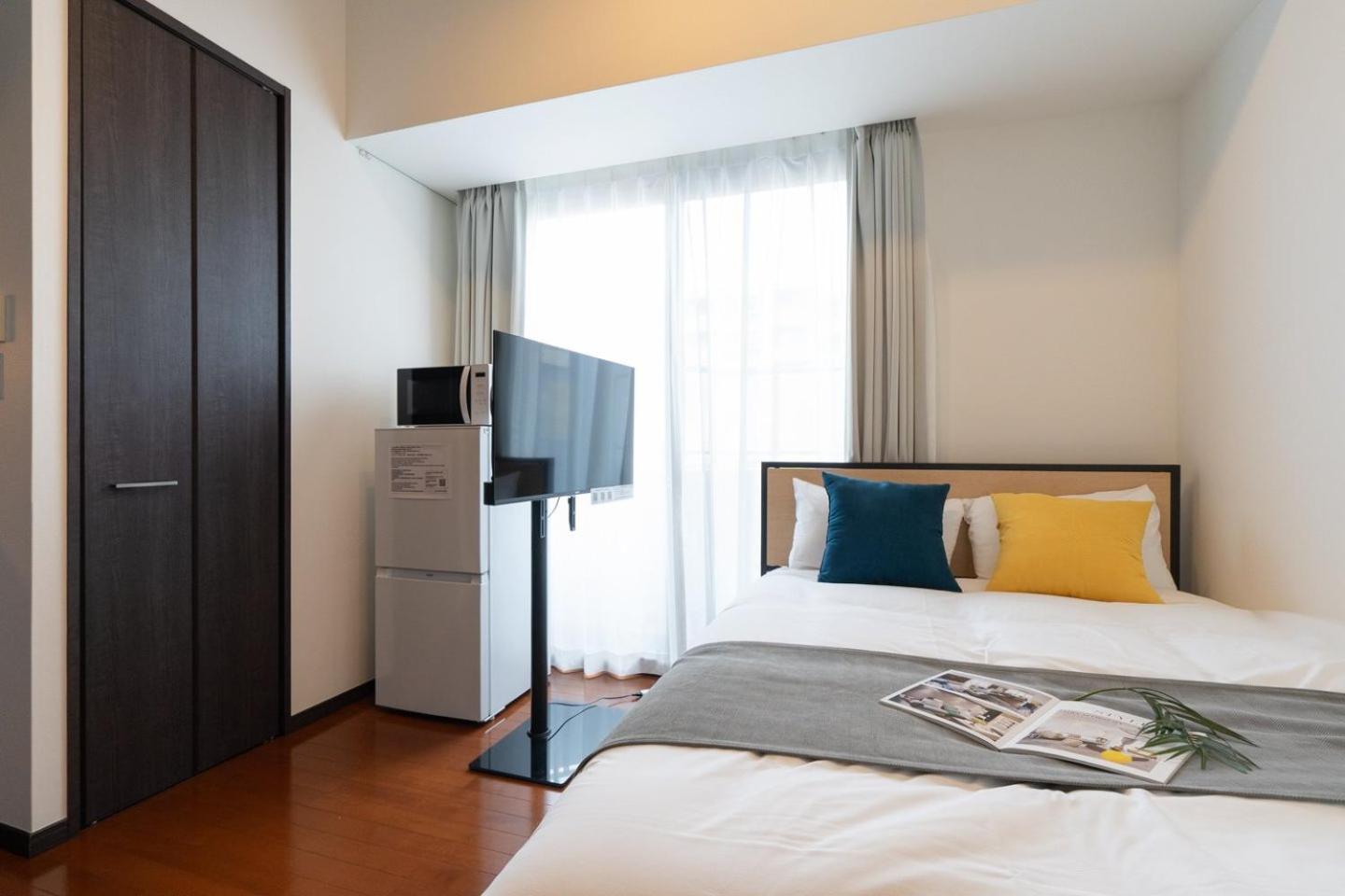 One-Bedroom Apartment with Balcony photo 1