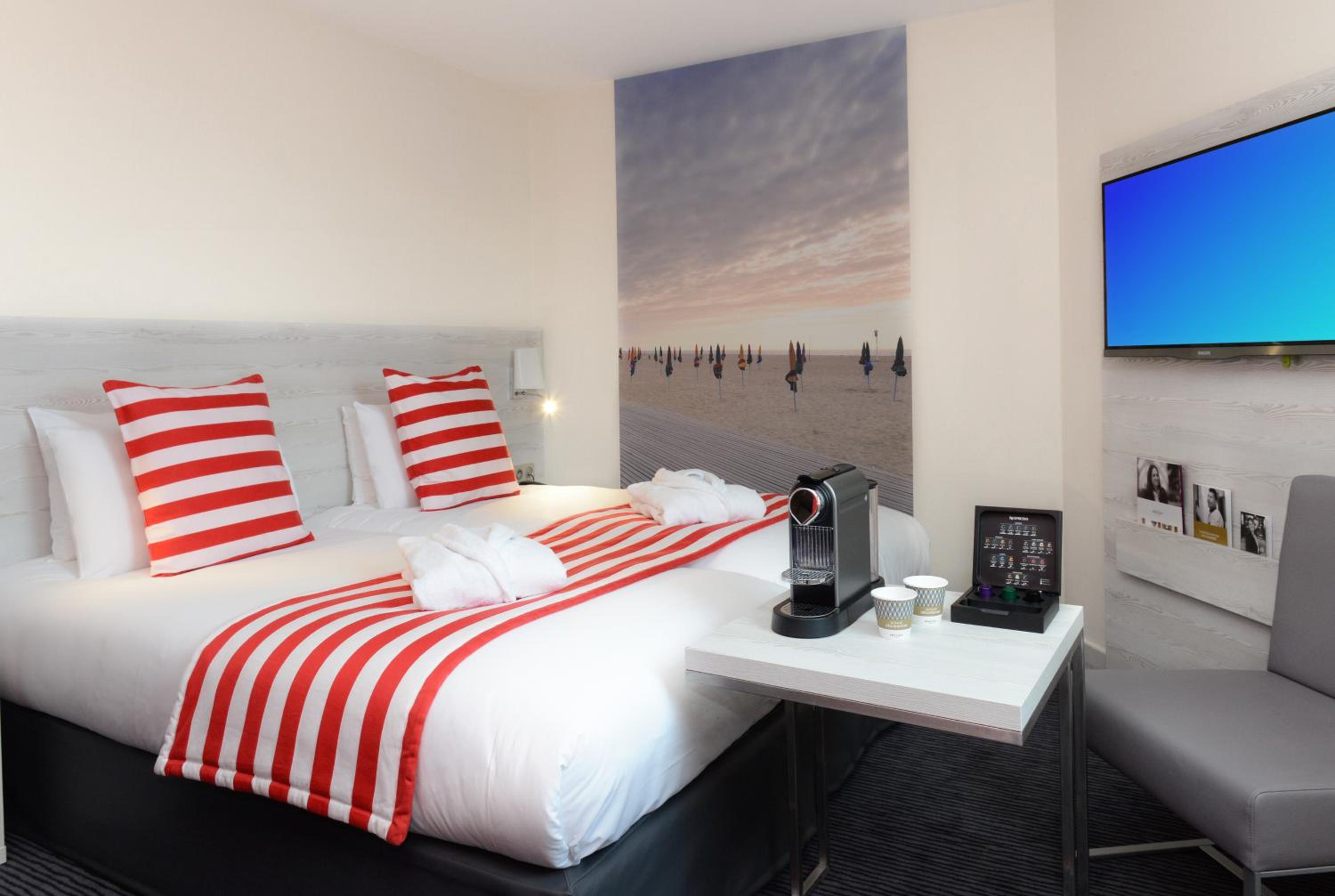 Privilege Twin Room photo 2