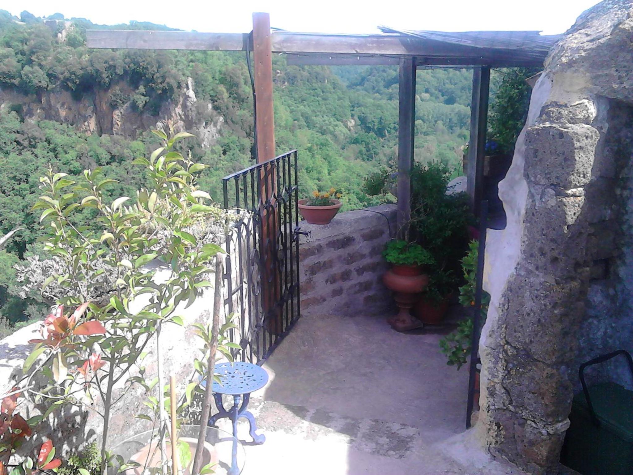 One-Bedroom House - Photo 30