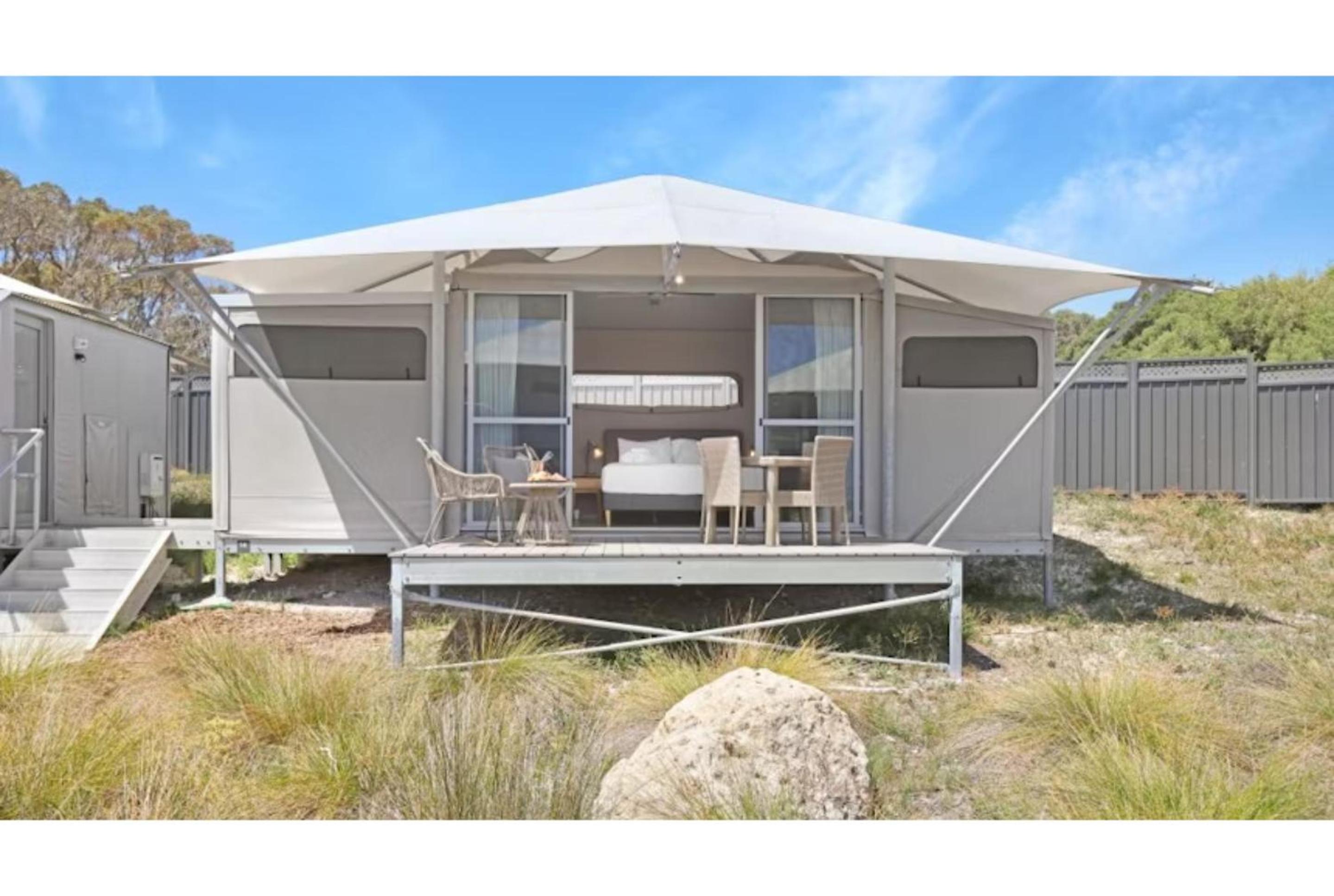 Premium Family Tent - Photo 3
