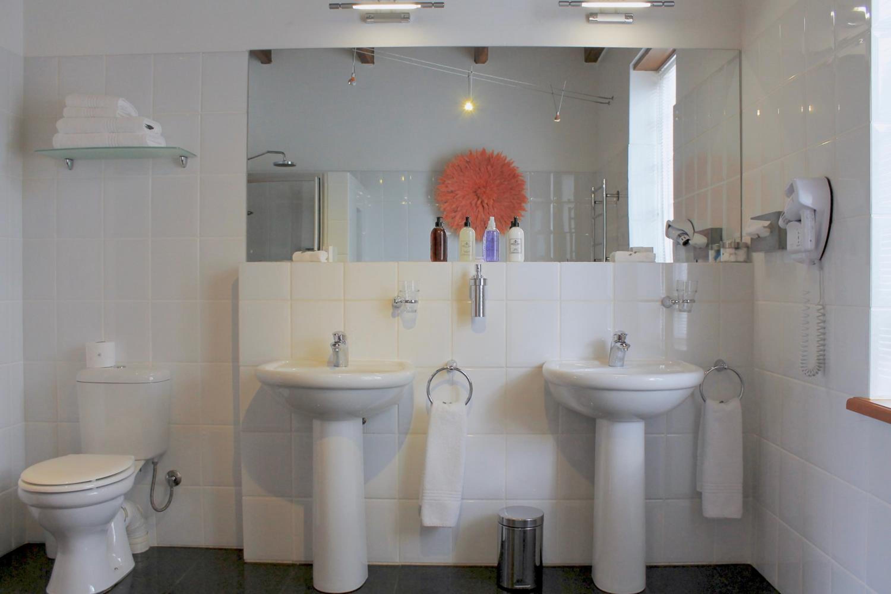 Luxury Double or Twin Room - Photo 18
