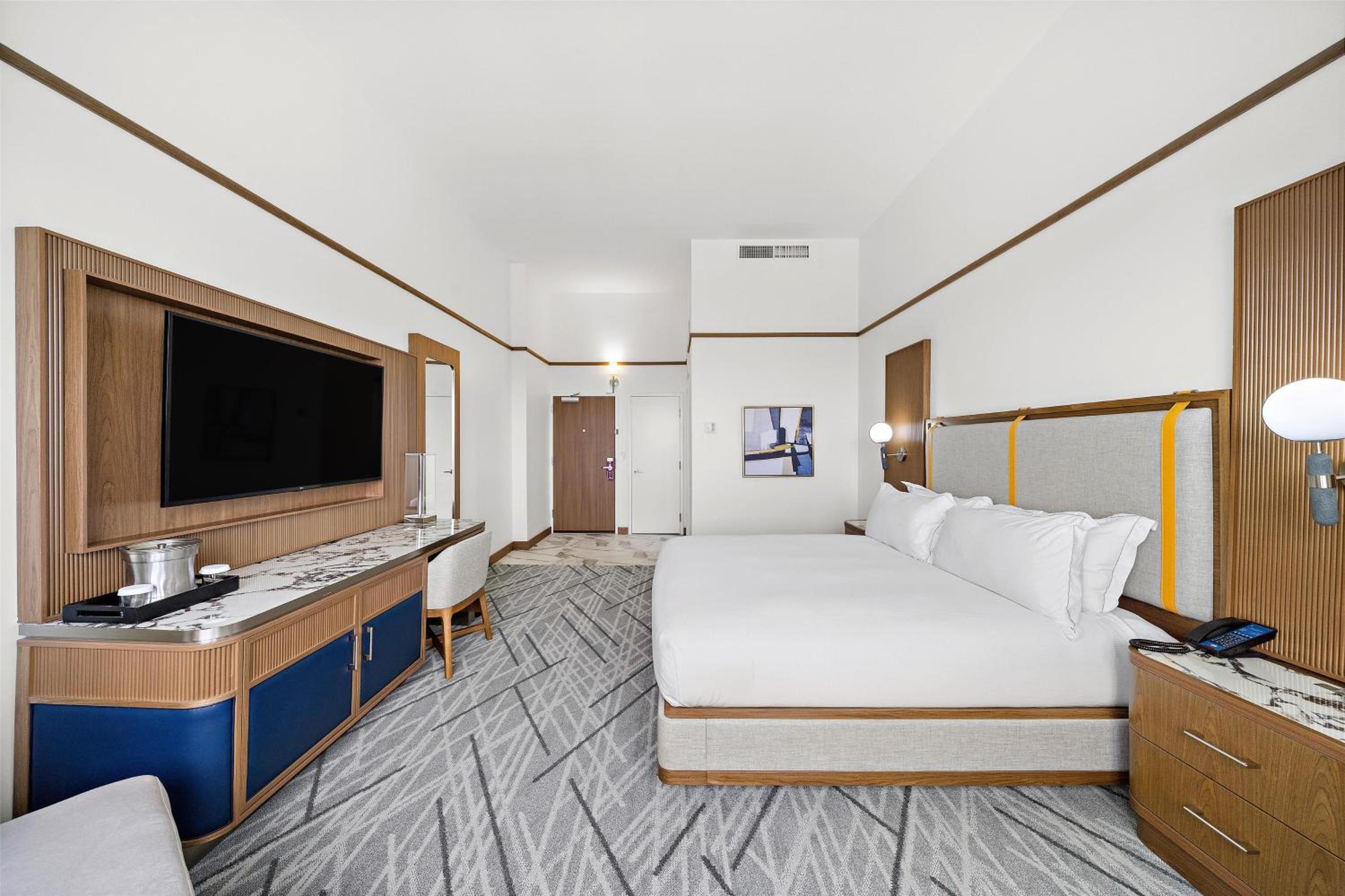 King Room - Hearing Access - Photo 2