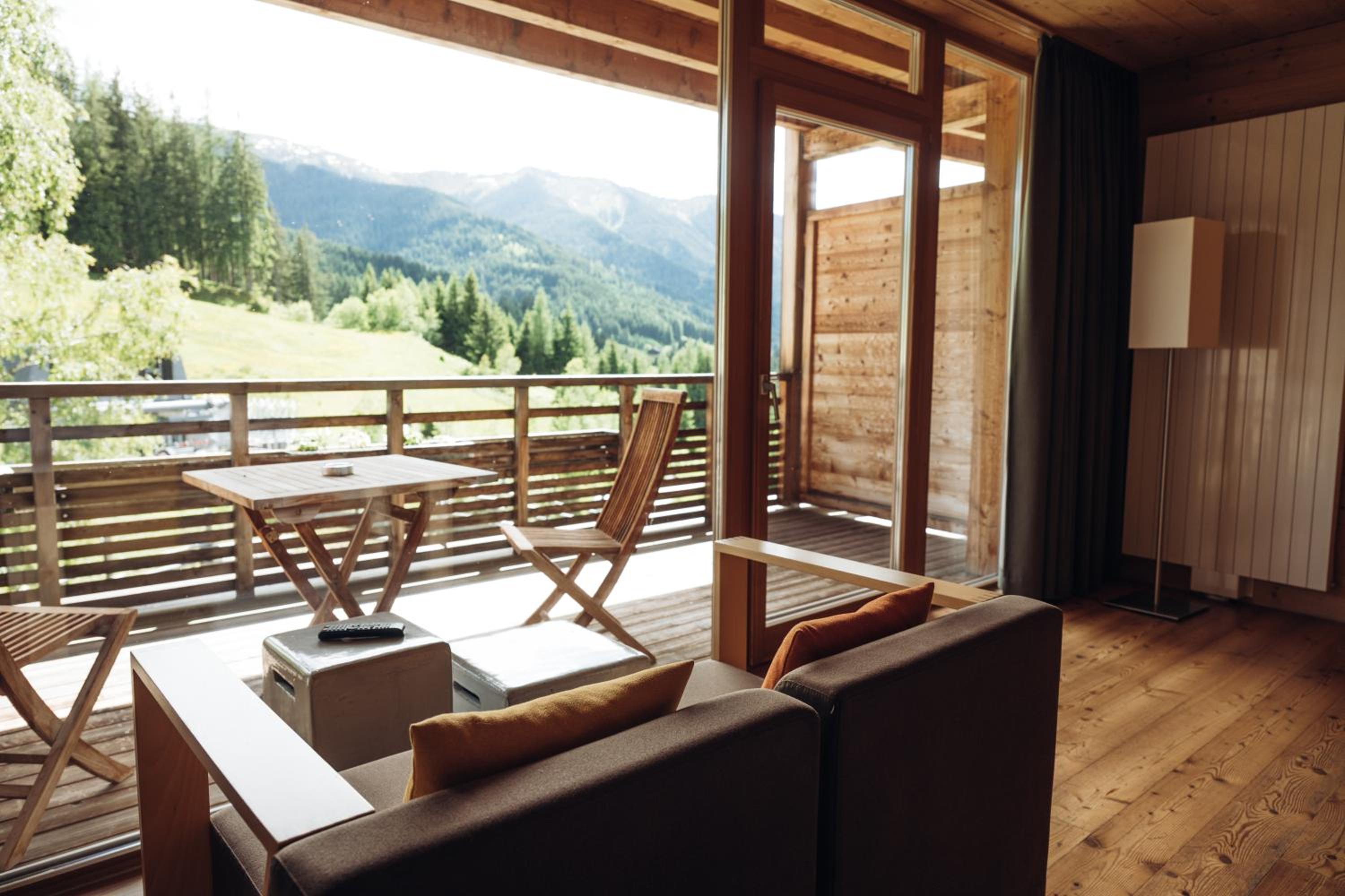 Suite with Mountain View
