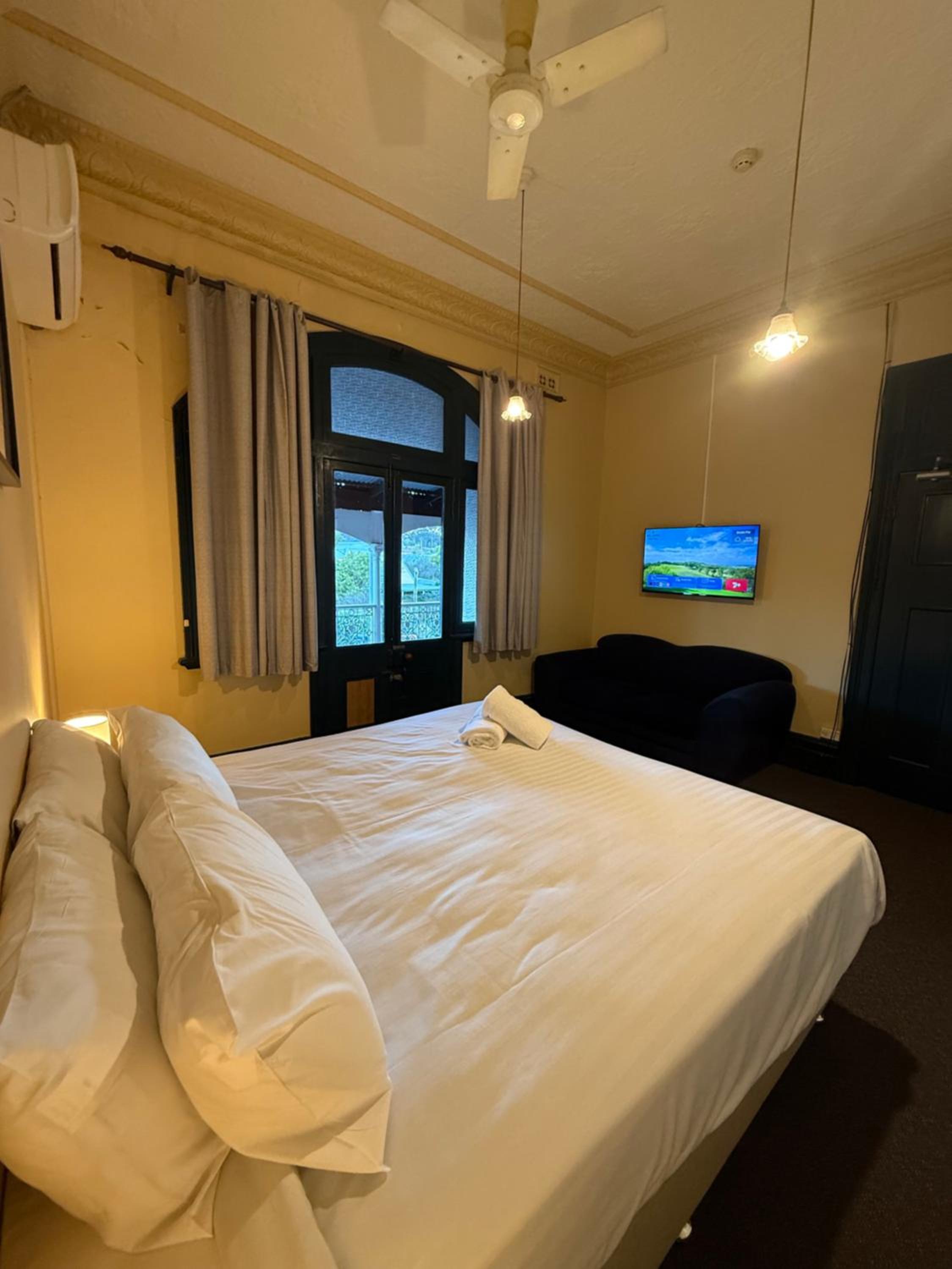 King Room - Photo 1
