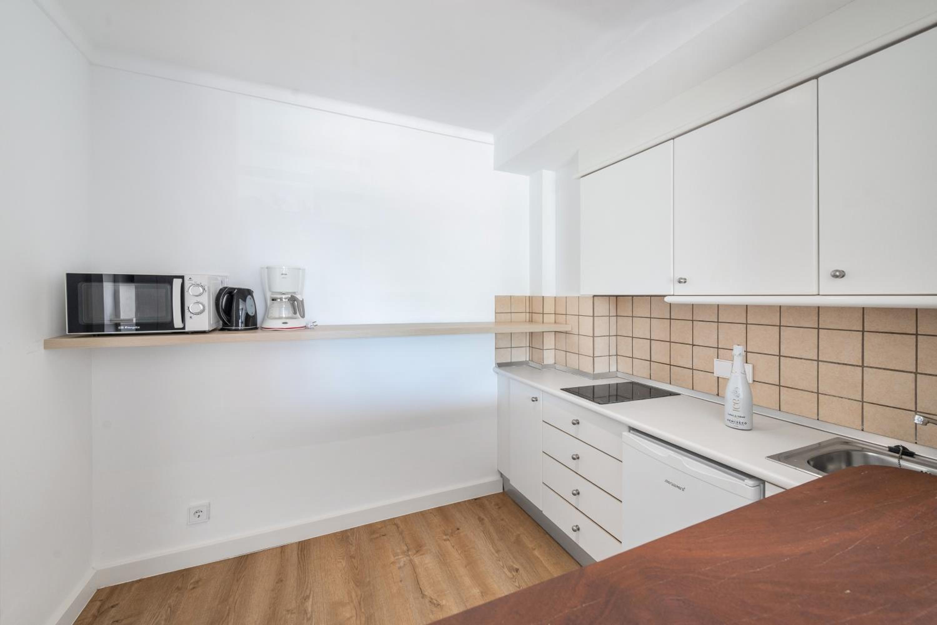 Classic Apartment thumbnail 6