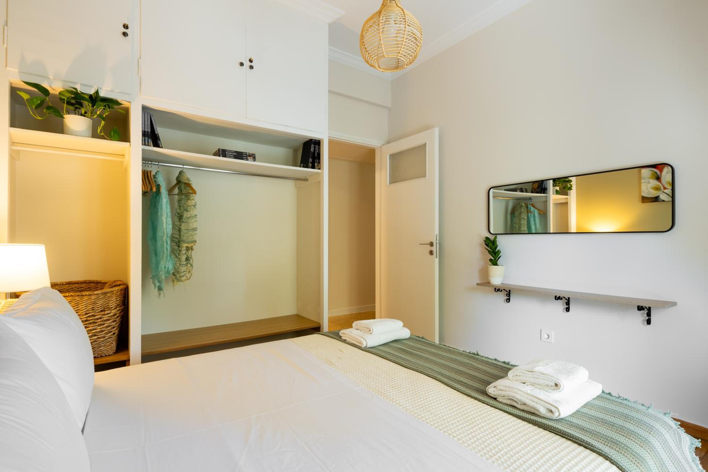 Two-Bedroom Apartment with Balcony photo 2