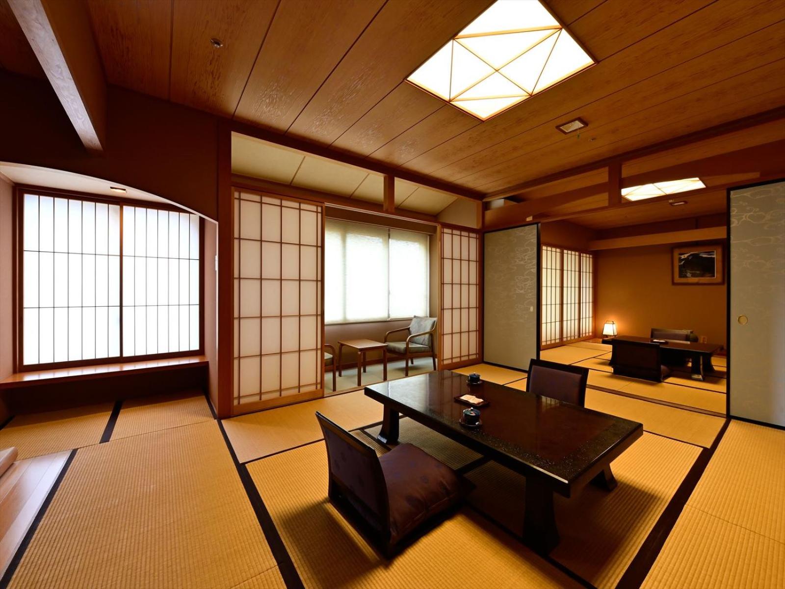 Family Room with Private Bathroom photo 3