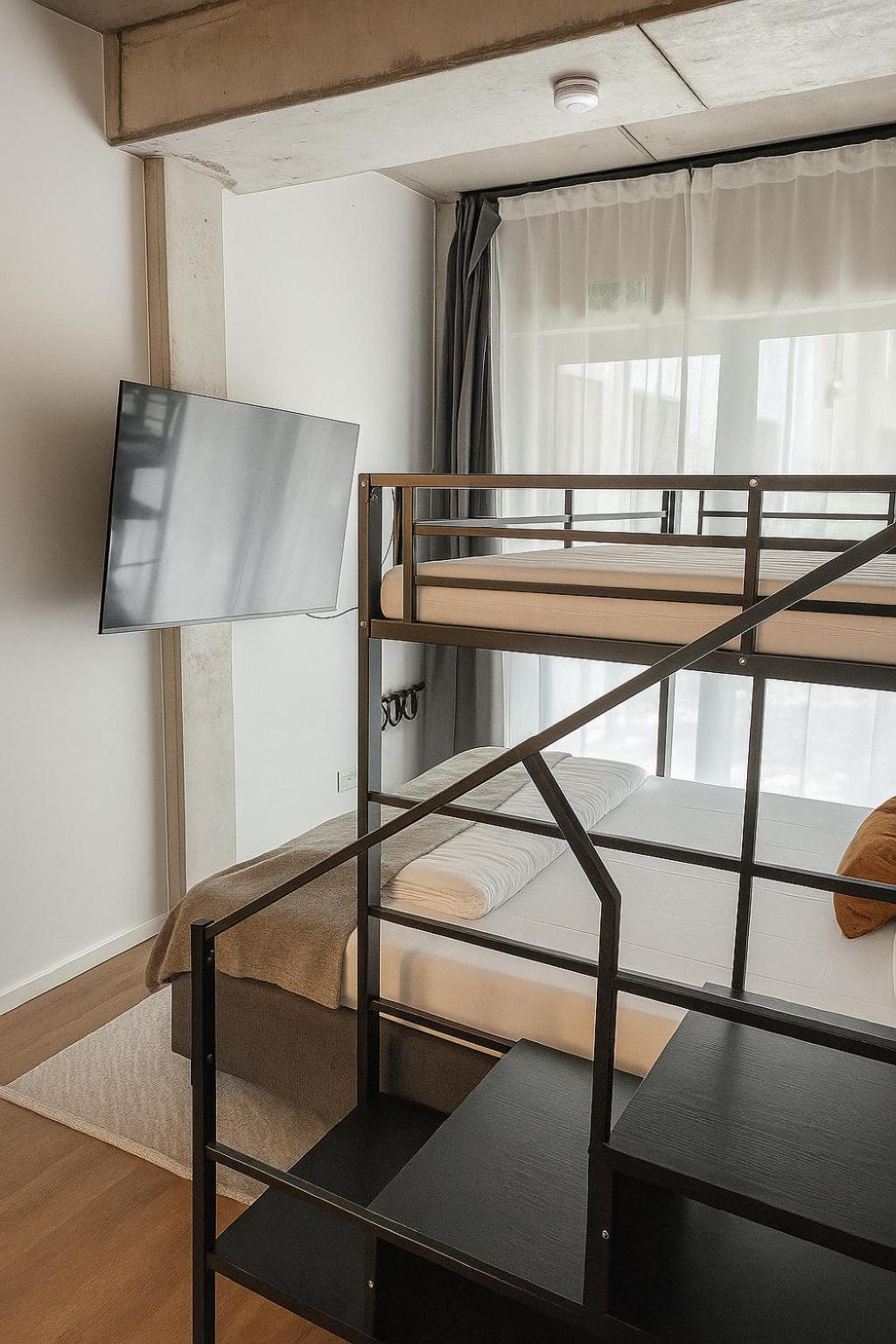 Studio Apartment photo 1