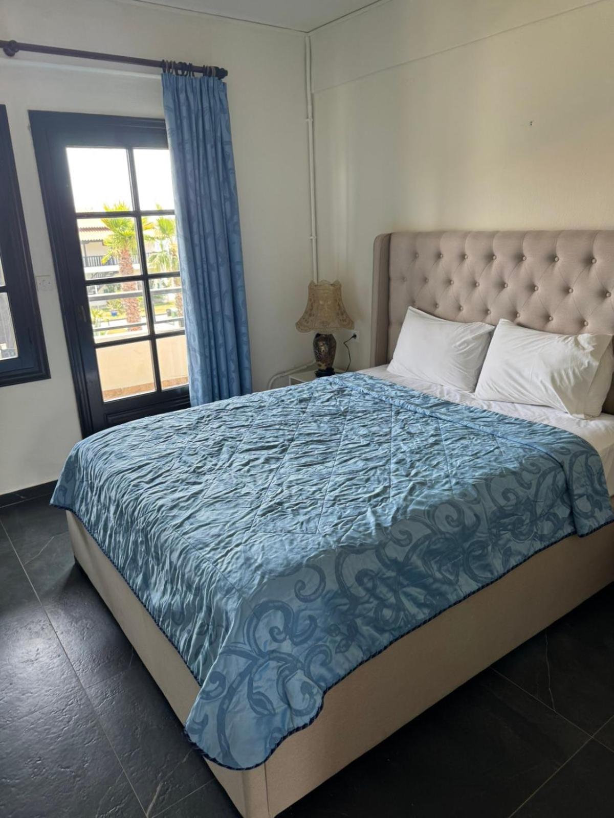Queen Room with Garden View photo 3