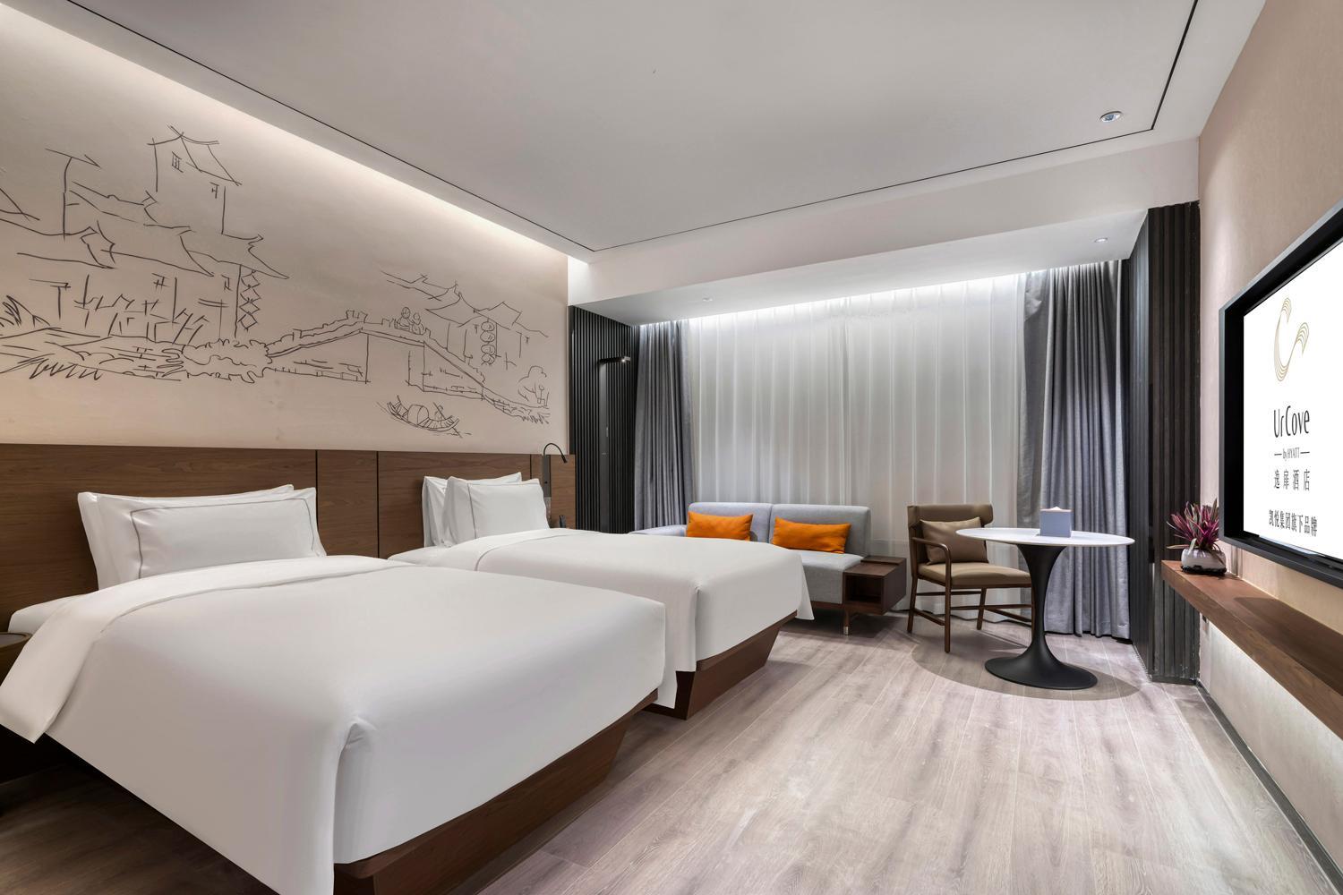 Standard Twin Room