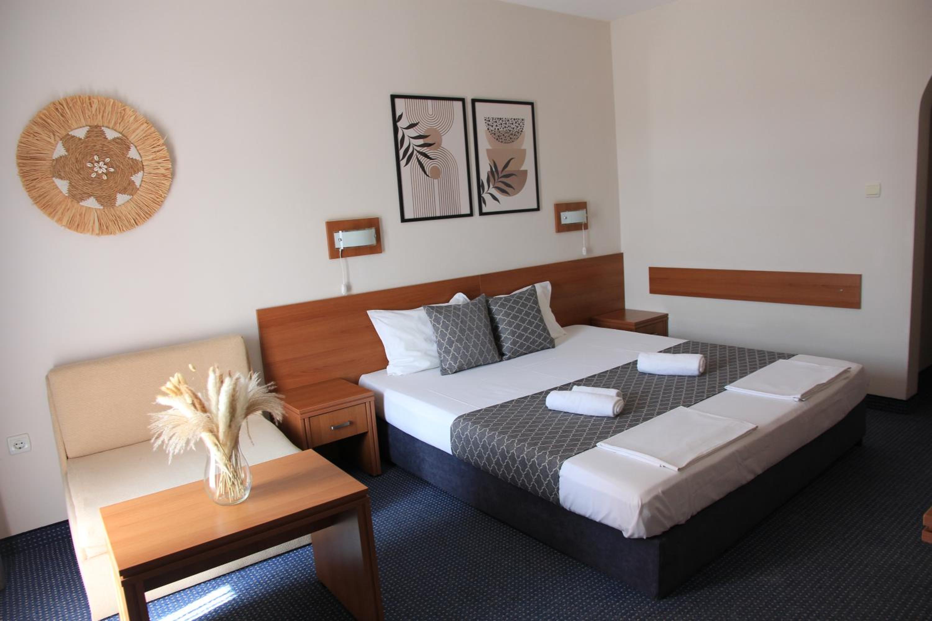 Double Room with Balcony photo 2
