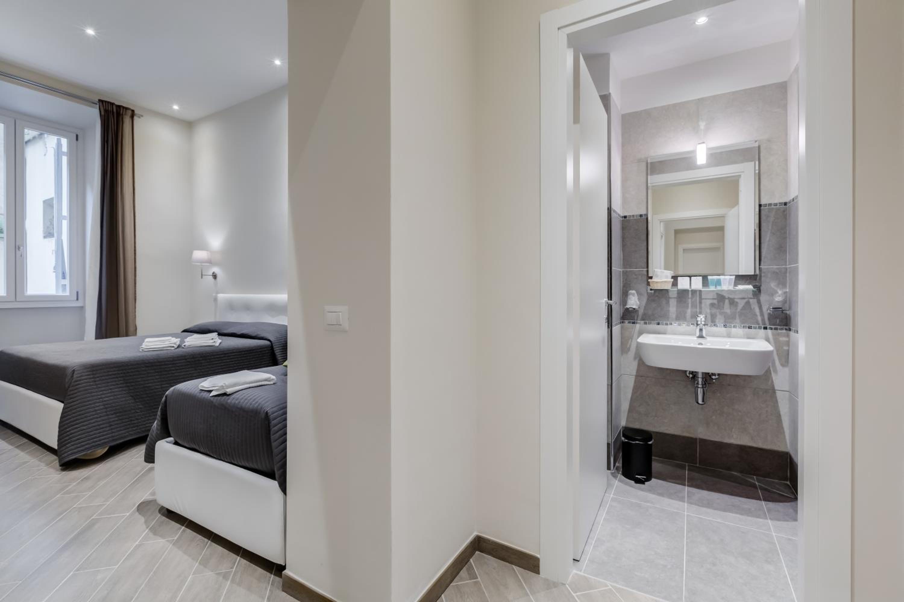 Triple Room photo 2