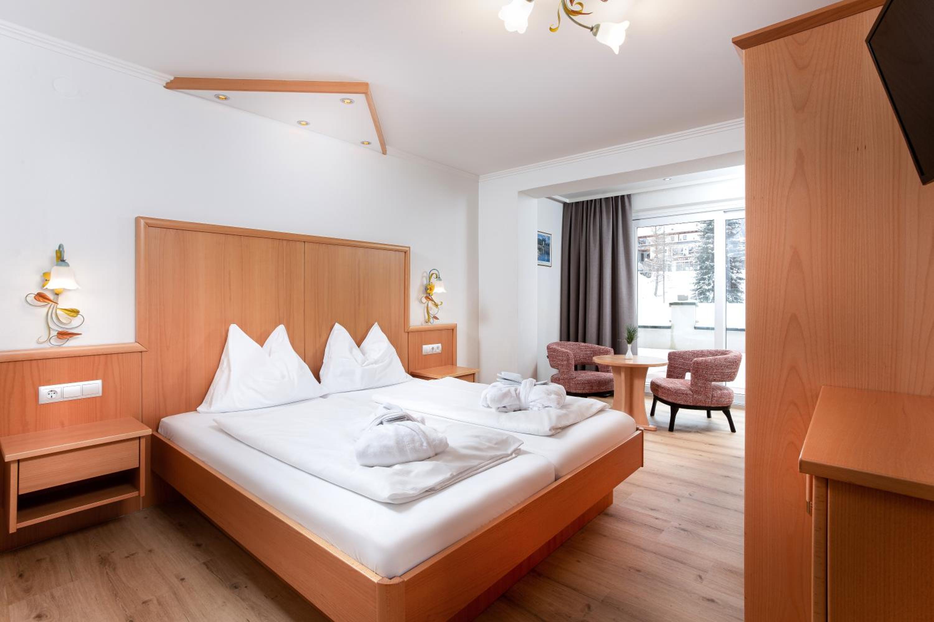 Double Room with Balcony photo 3