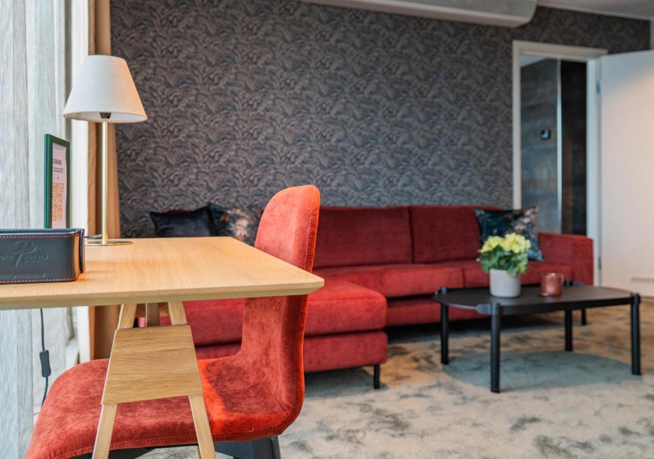 Premium Suite - Photo 1
