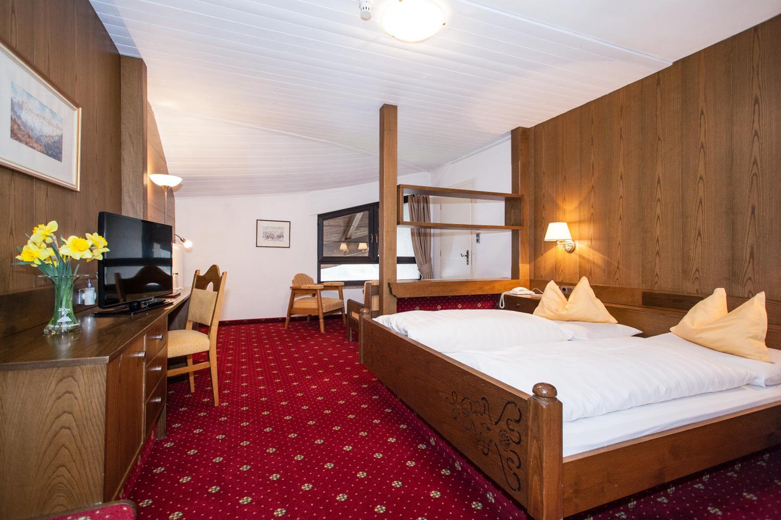 Small Double Room photo 1