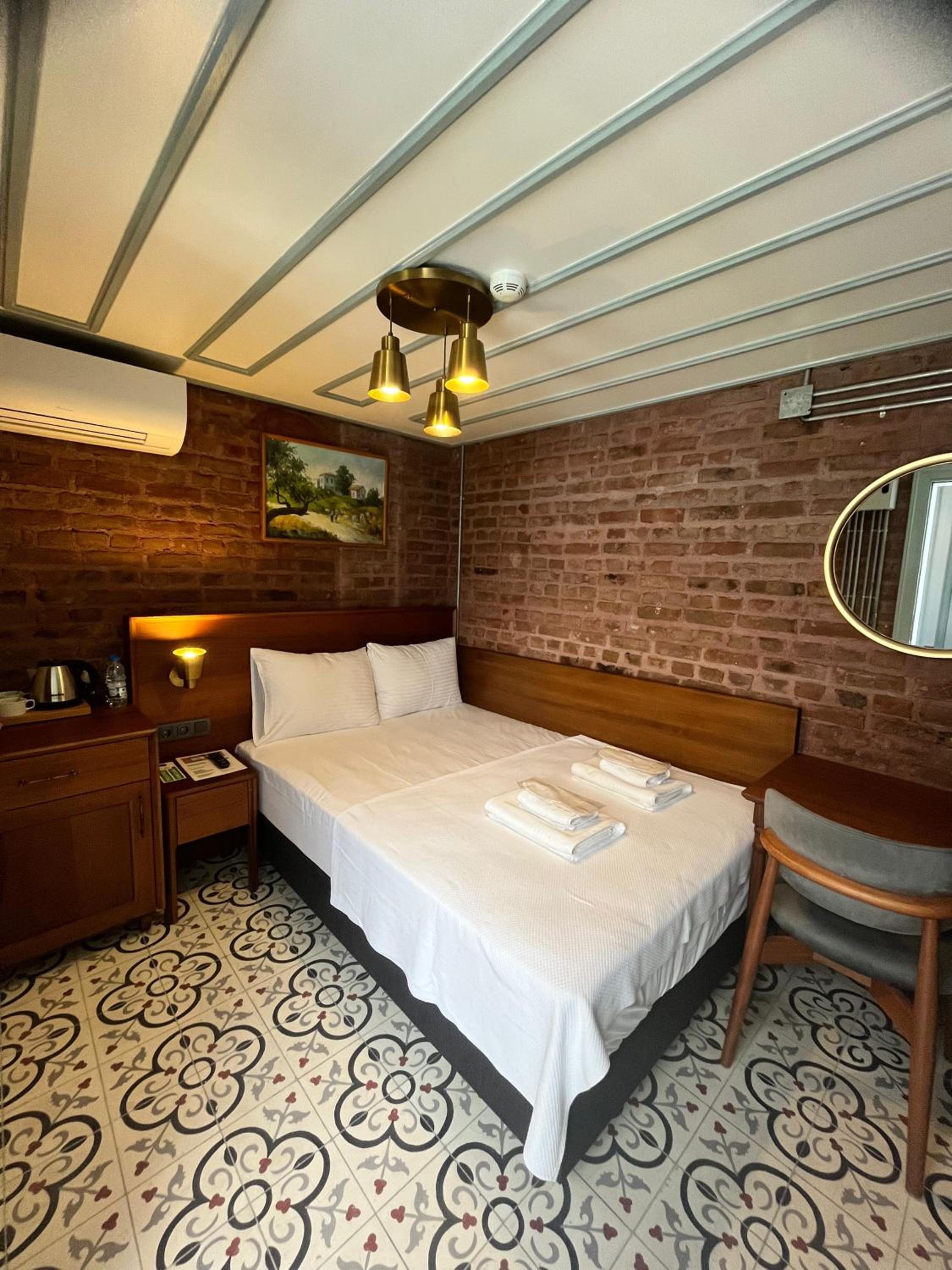 Standard Double Room photo 1