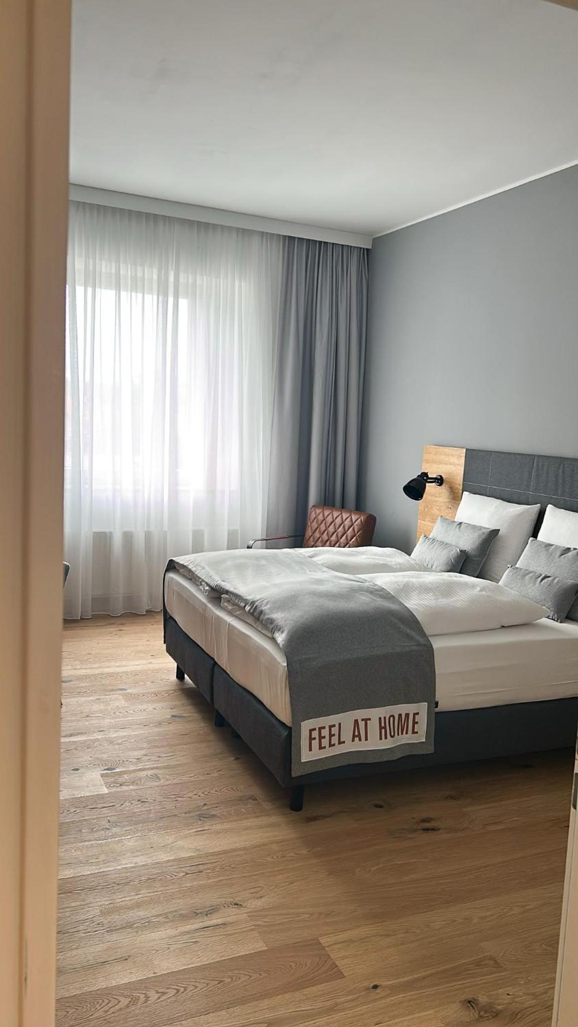 Superior King Room photo 2