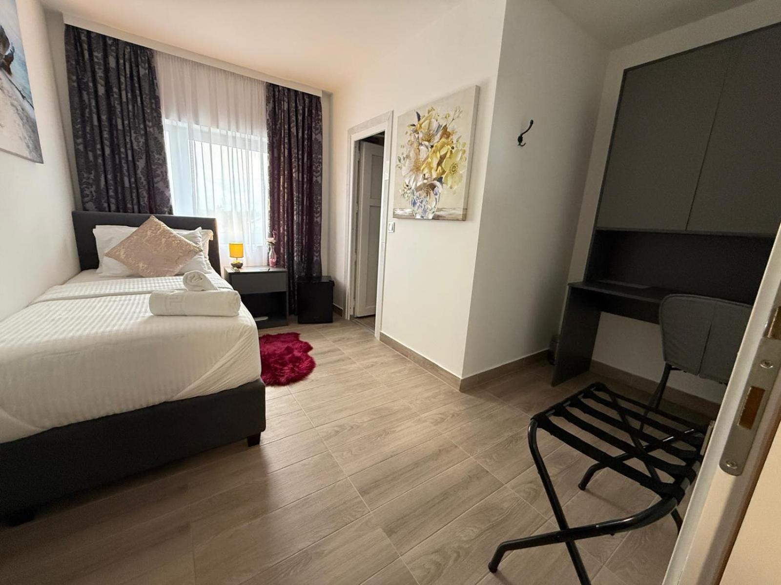 Deluxe Single Room photo 3