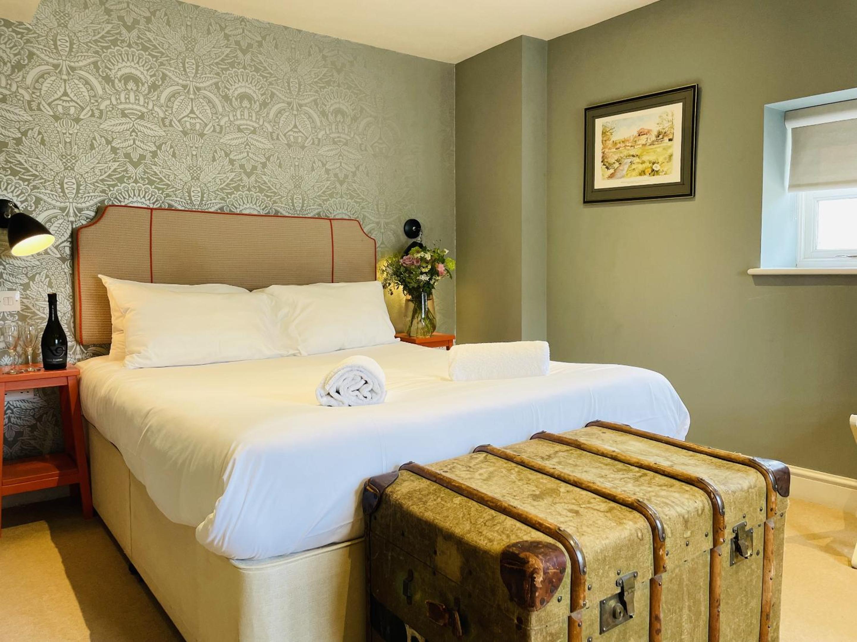 Double Room With Private Bathroom photo 1