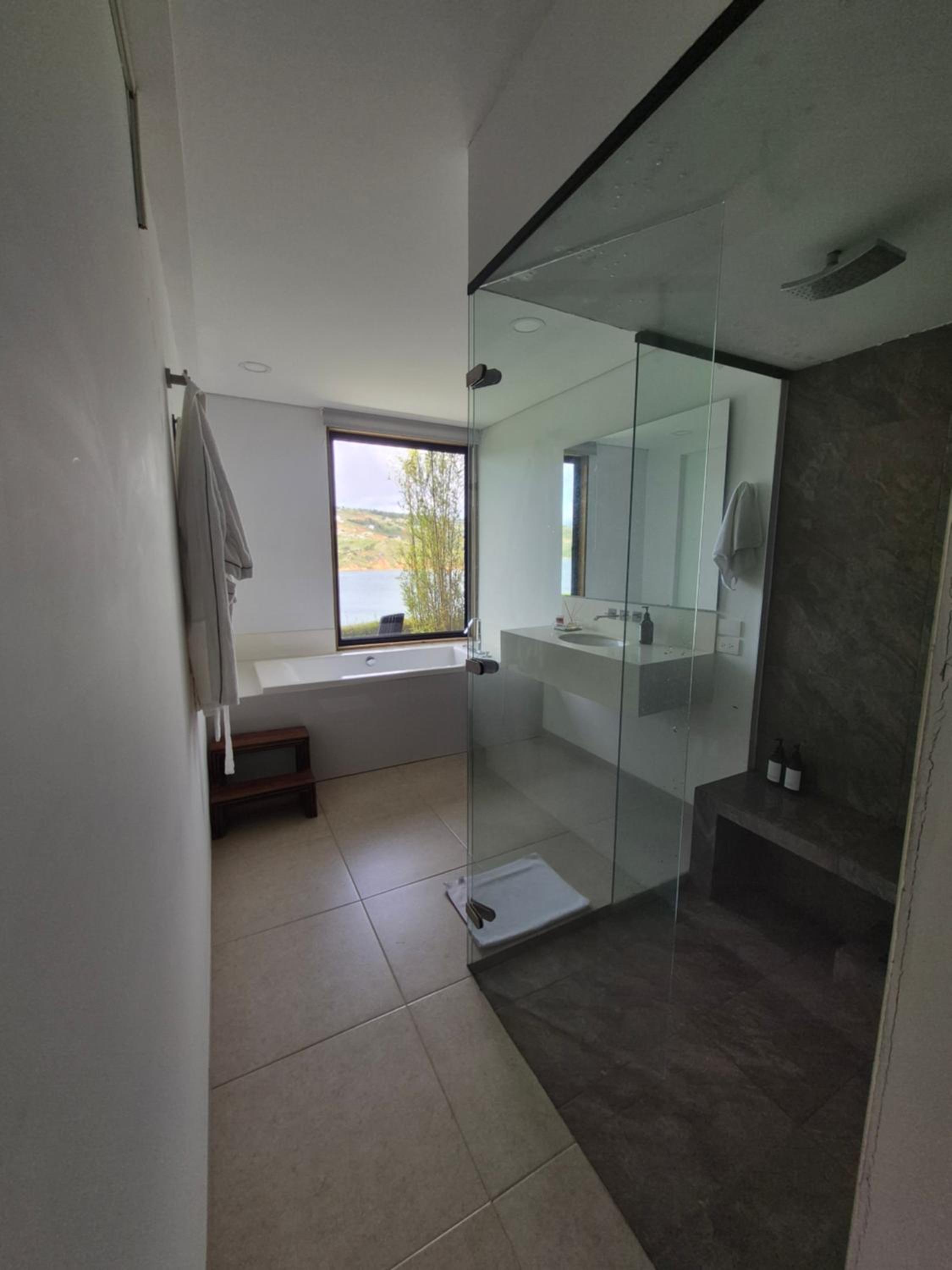 Double Room with Lake View photo 3